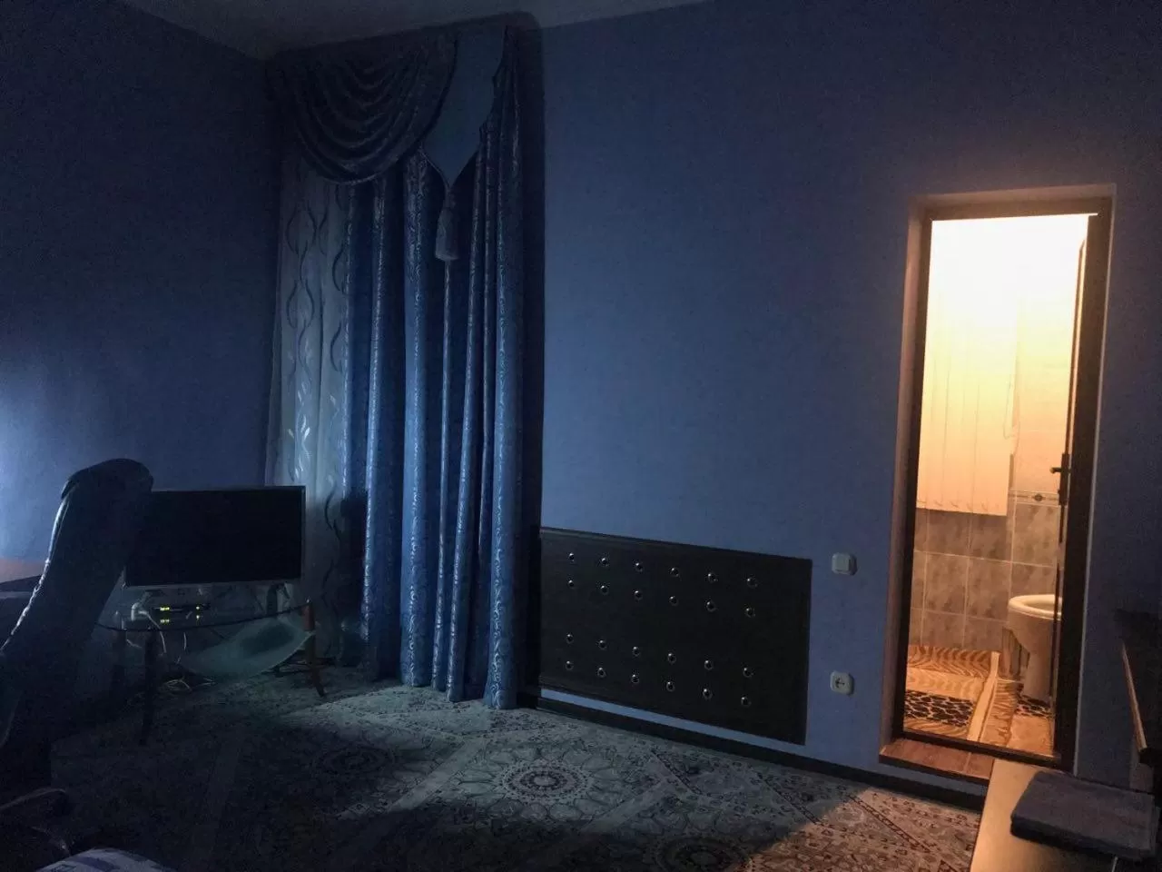 TV/Entertainment Center in Real Tashkent