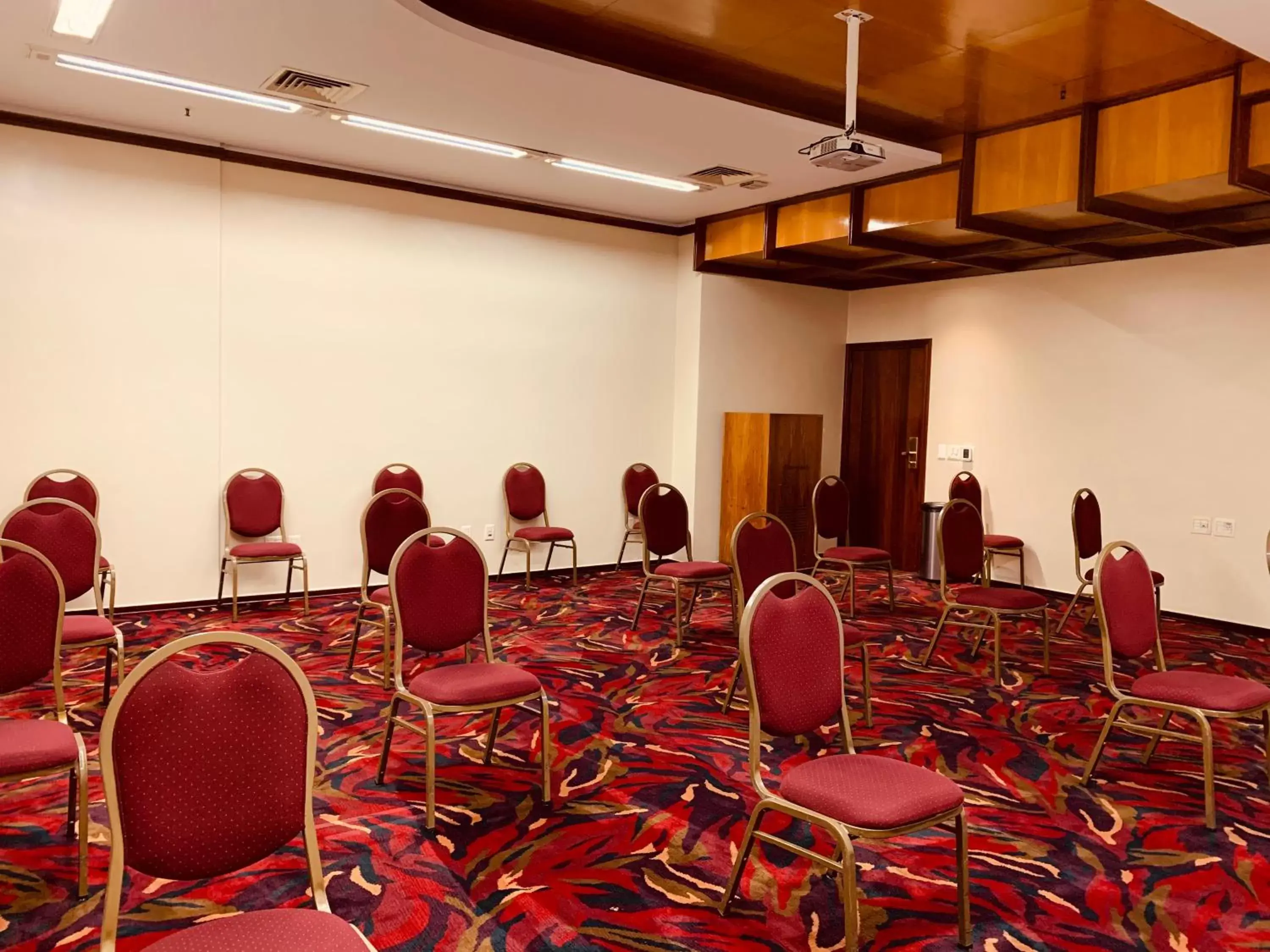 Meeting/conference room in Ouro Minas Hotel Belo Horizonte, Dolce by Wyndham
