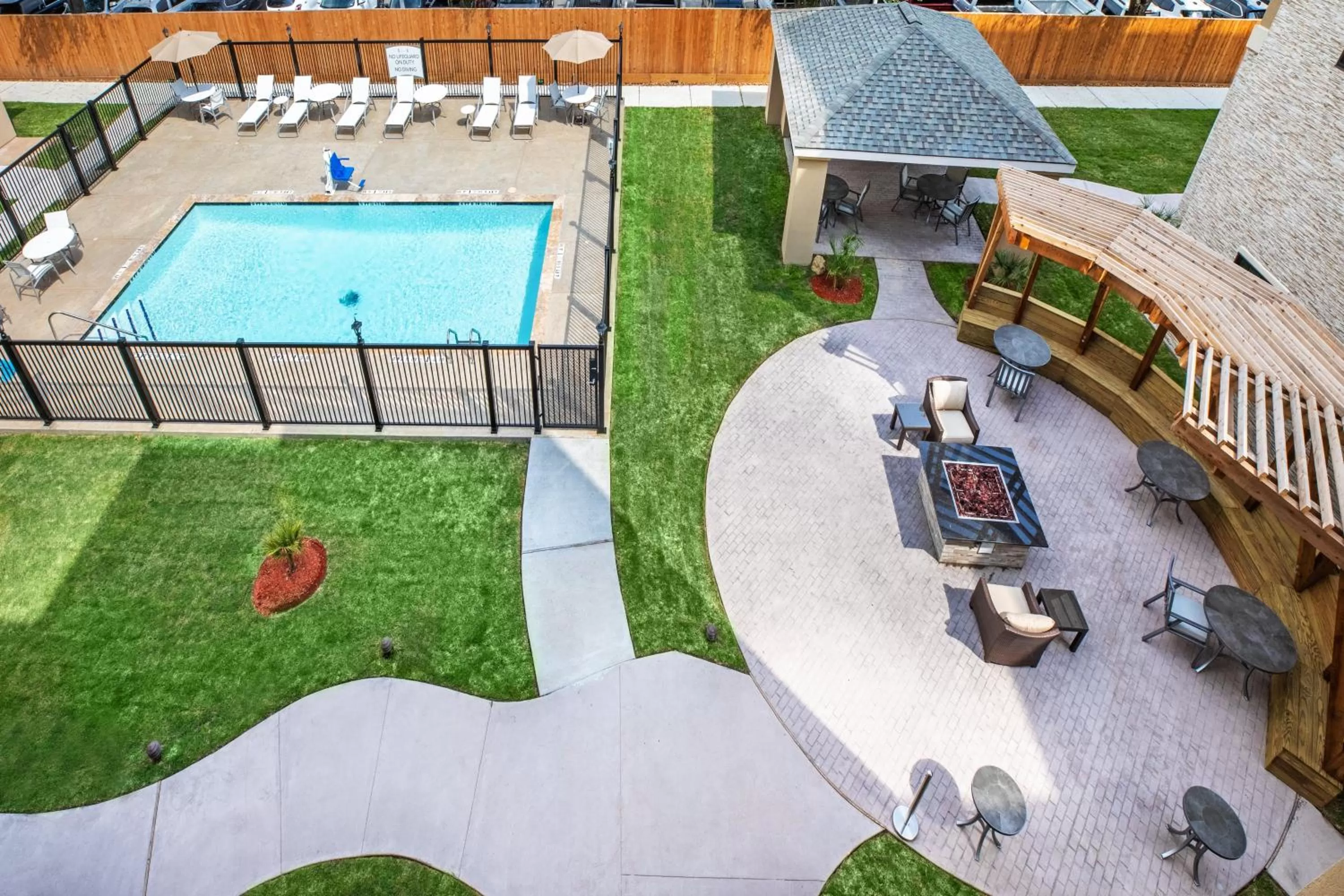 Swimming pool in Staybridge Suites - Houston IAH Airport East by IHG