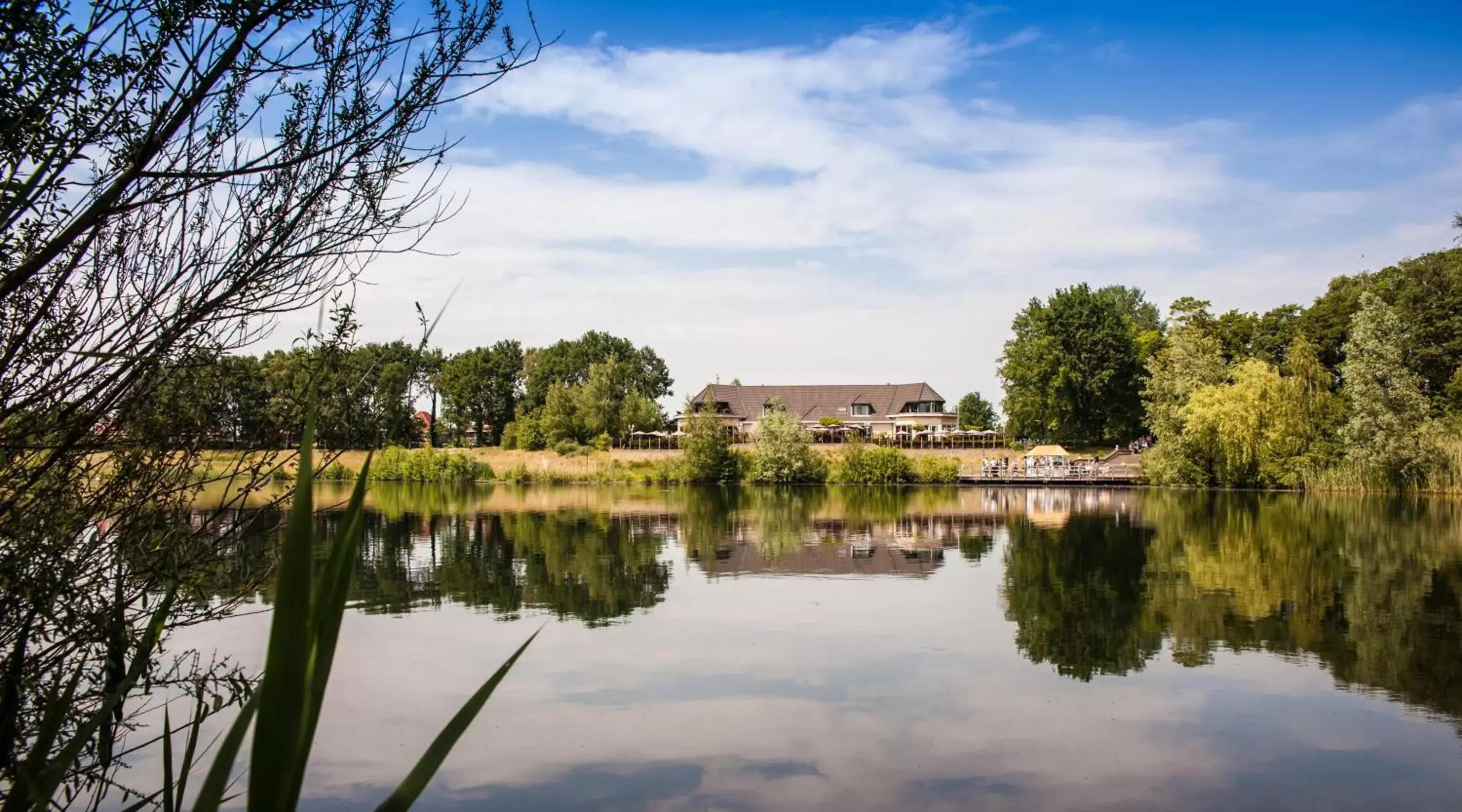 Lake view, Neighborhood in Hotel Buenos