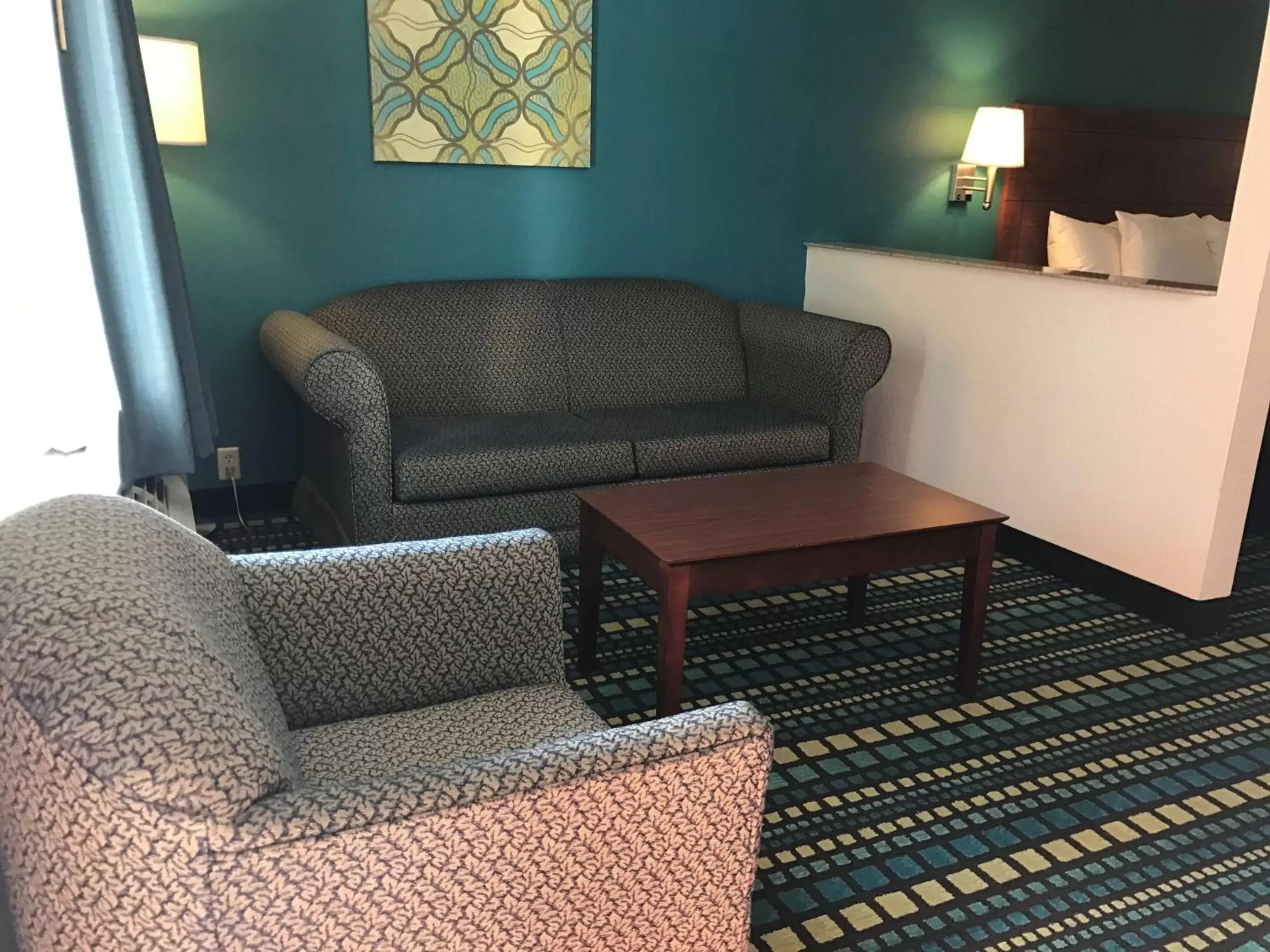 Photo of the whole room, Seating Area in Best Western Tallahassee Downtown Inn and Suites