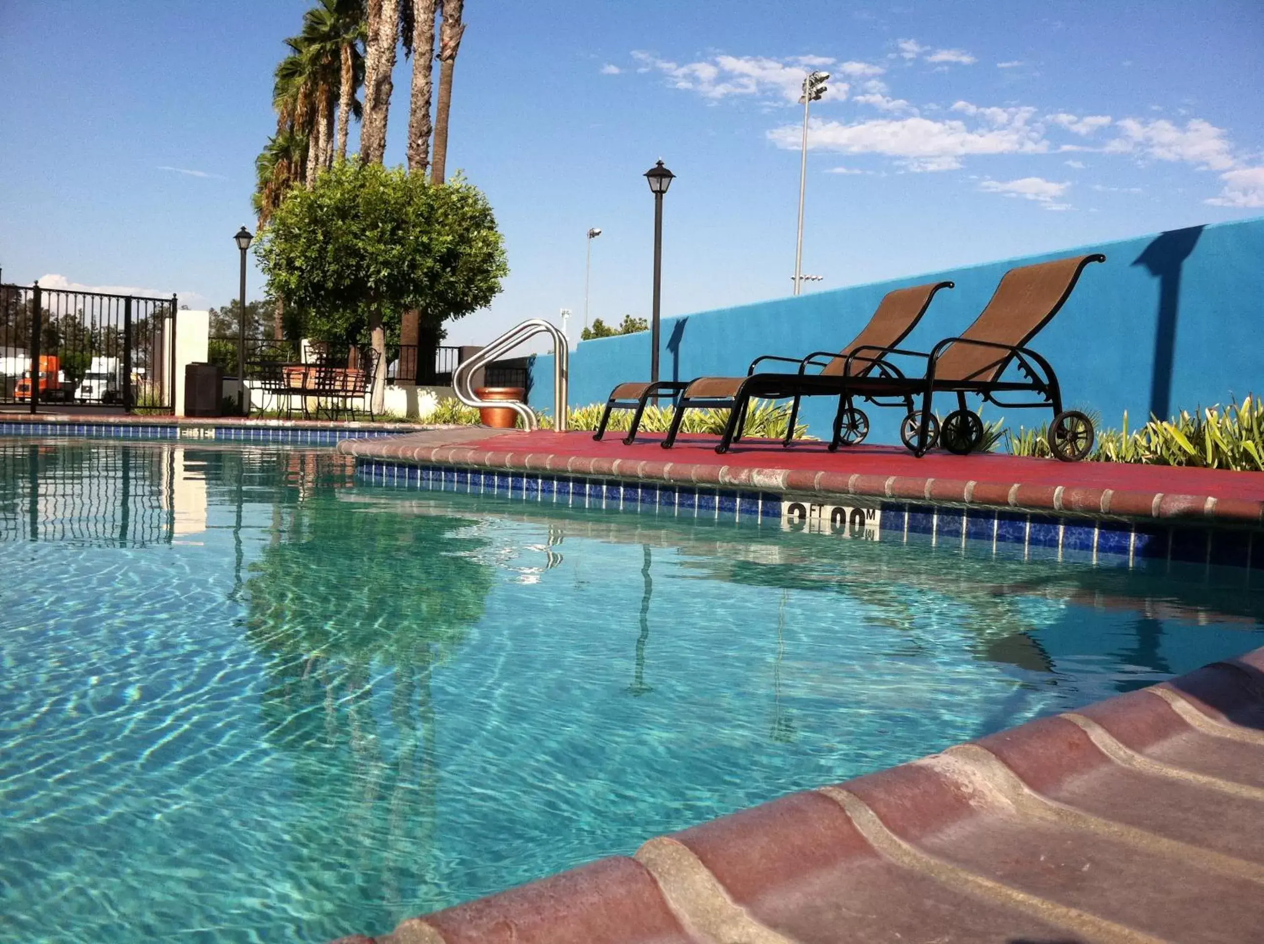 Swimming Pool in Best Western Plus - Anaheim Orange County Hotel