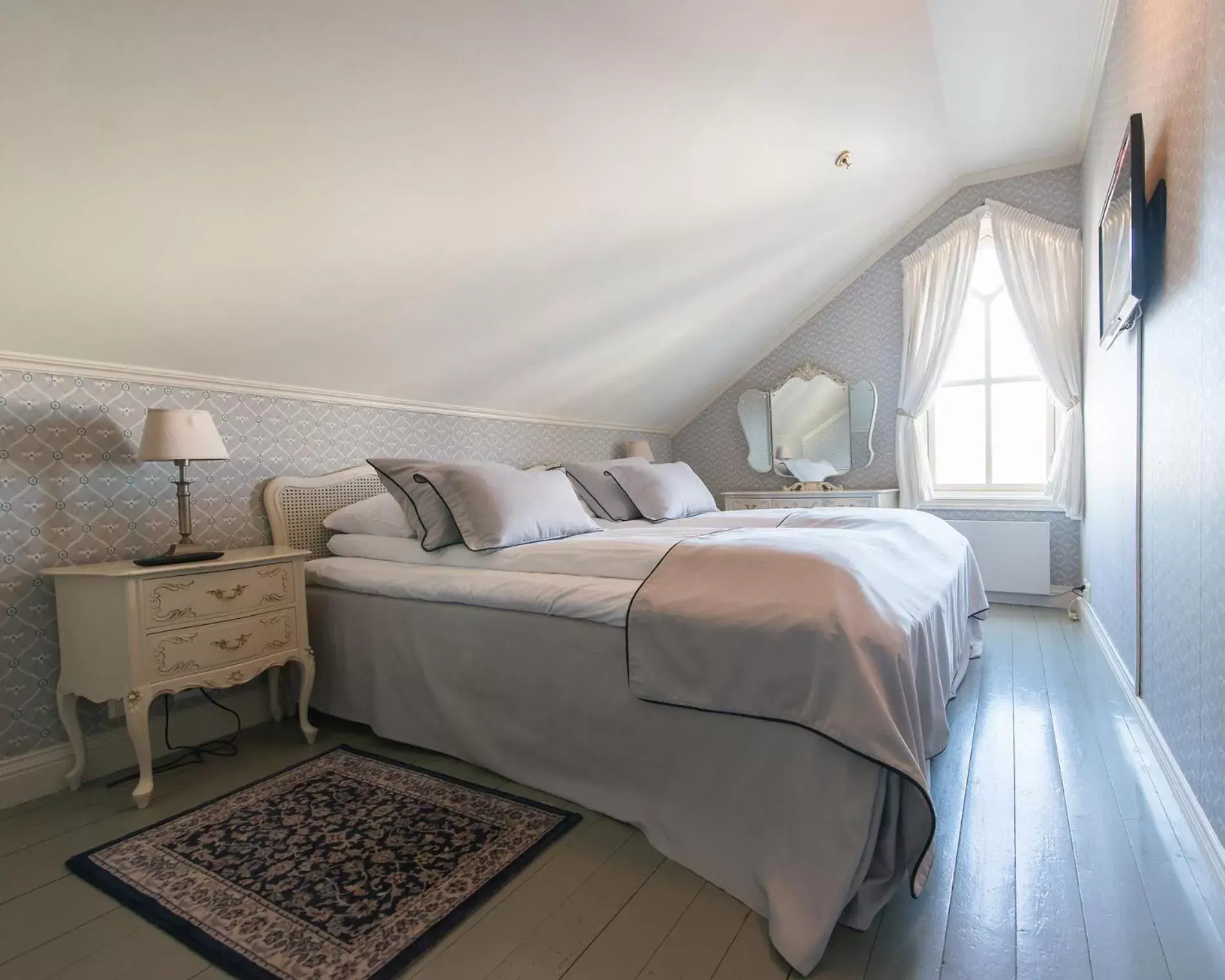 Bed in Lillesand Hotel Norge Bed in Lillesand Hotel Norge