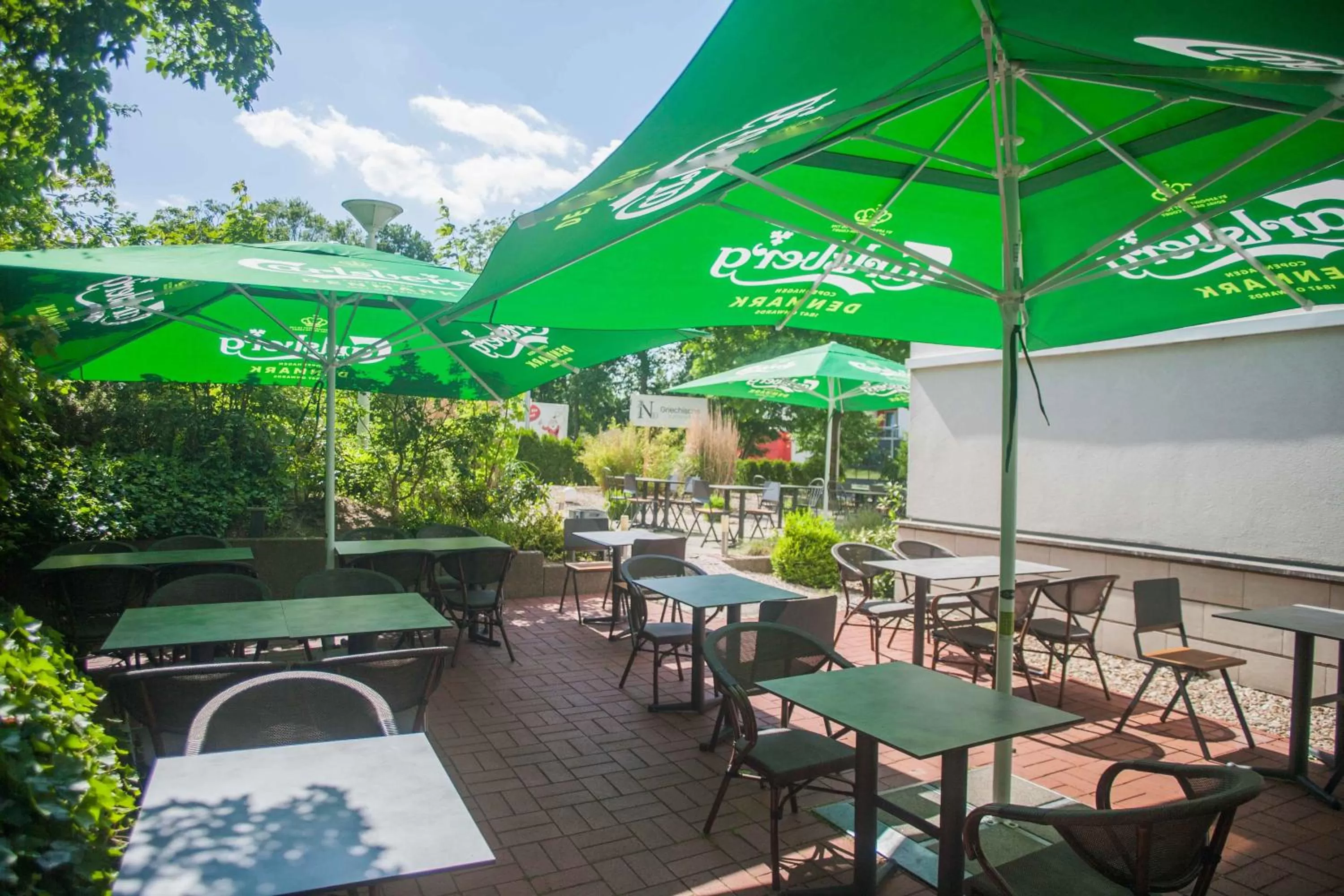 Property building, Restaurant/Places to Eat in Best Western Hotel Braunschweig