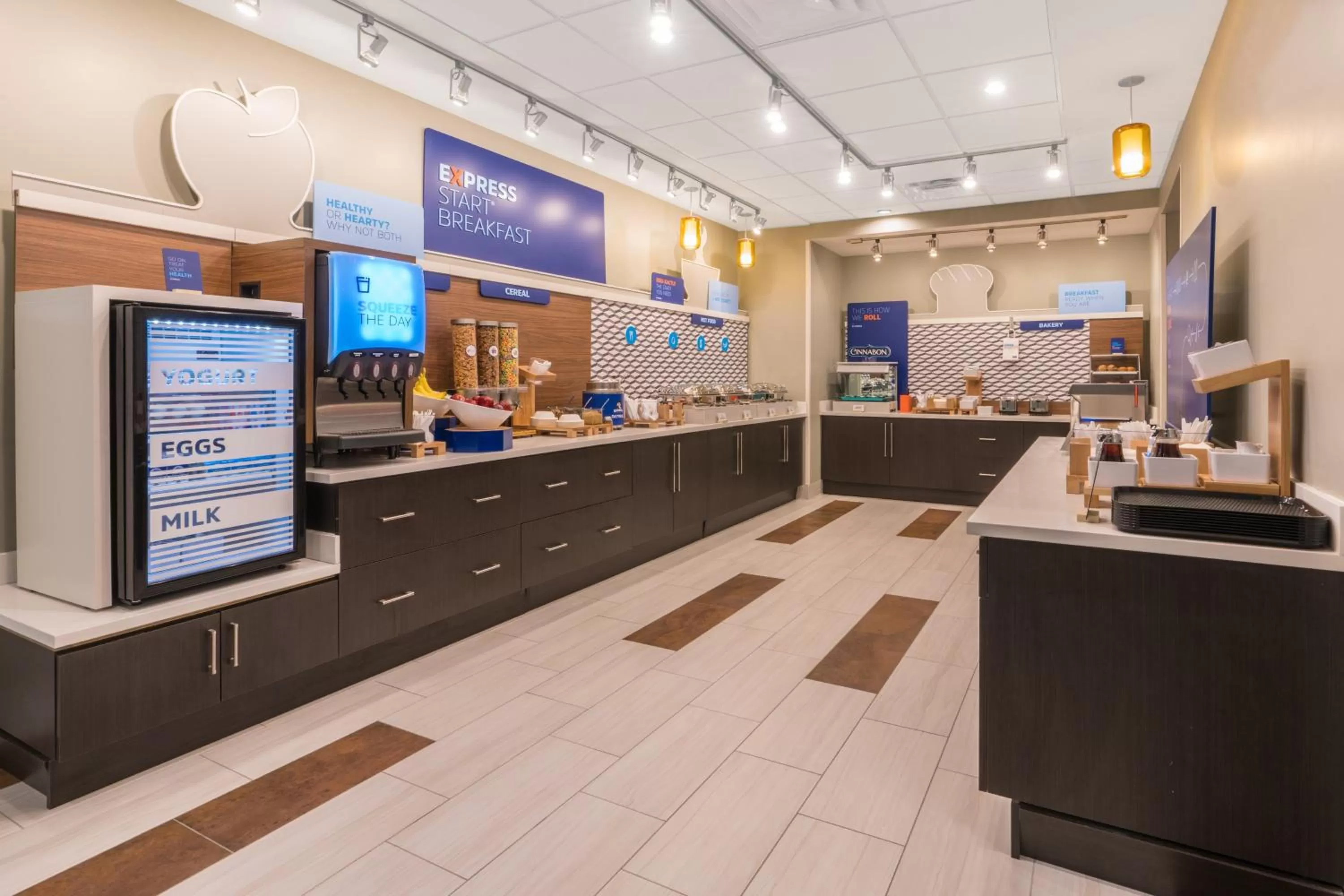 Breakfast in Holiday Inn Express & Suites Lake Havasu - London Bridge by IHG