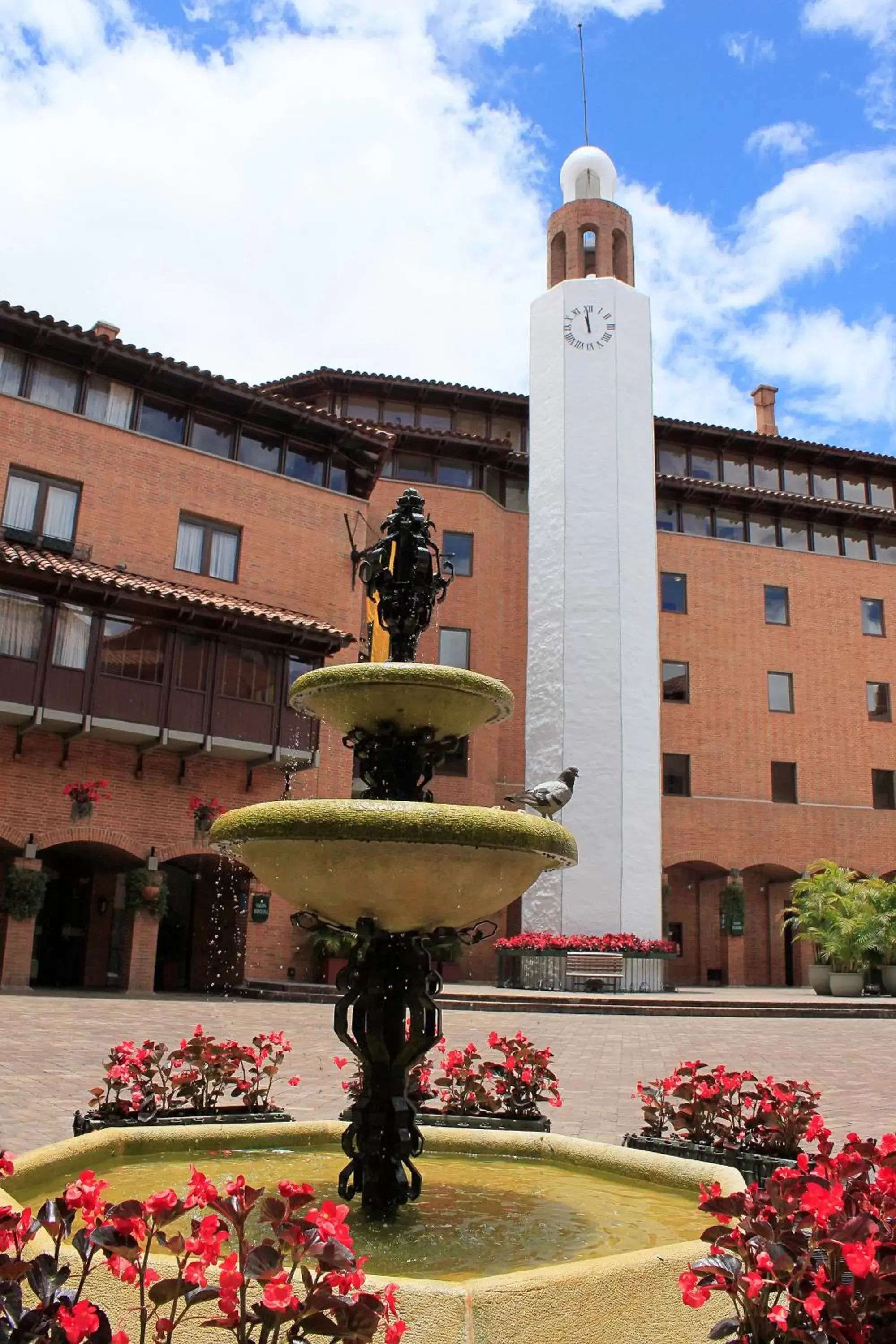 Facade/entrance, Property Building in Hotel Estelar La Fontana