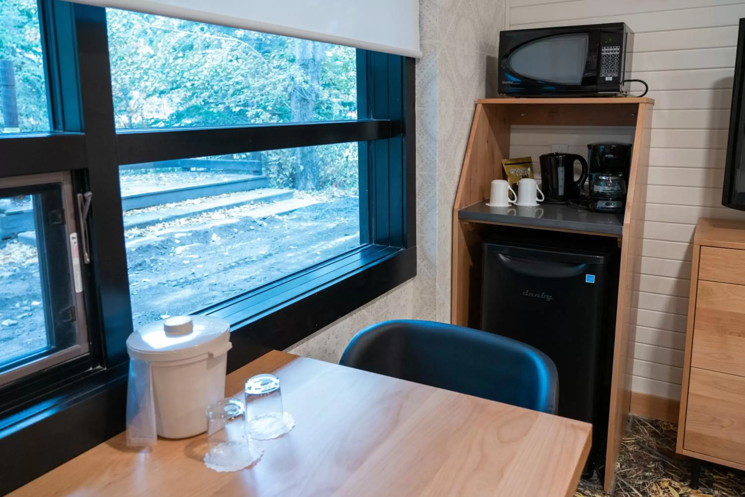 Coffee/tea facilities in The Dorothy Motel