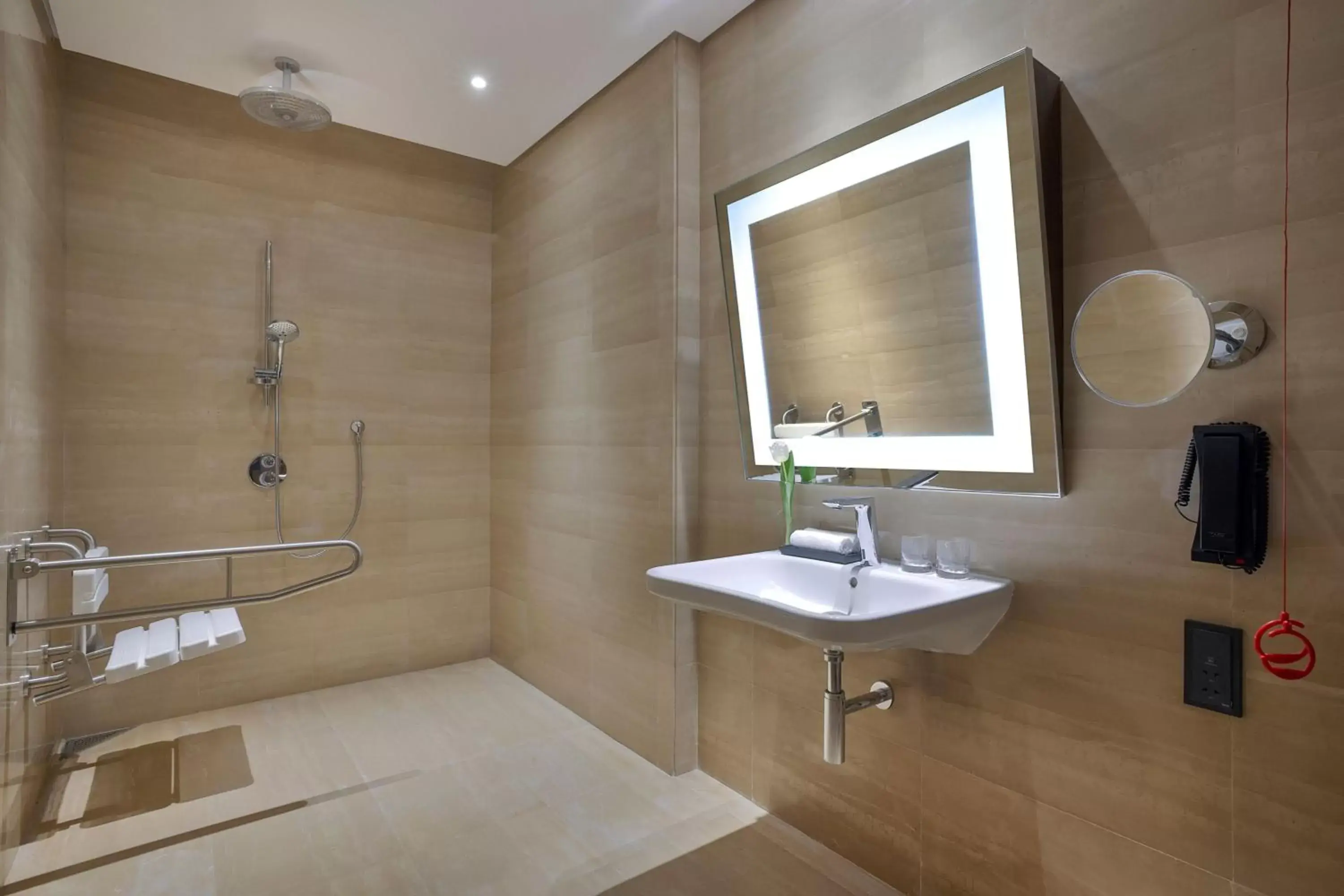 Bathroom in Jeddah Marriott Hotel Madinah Road