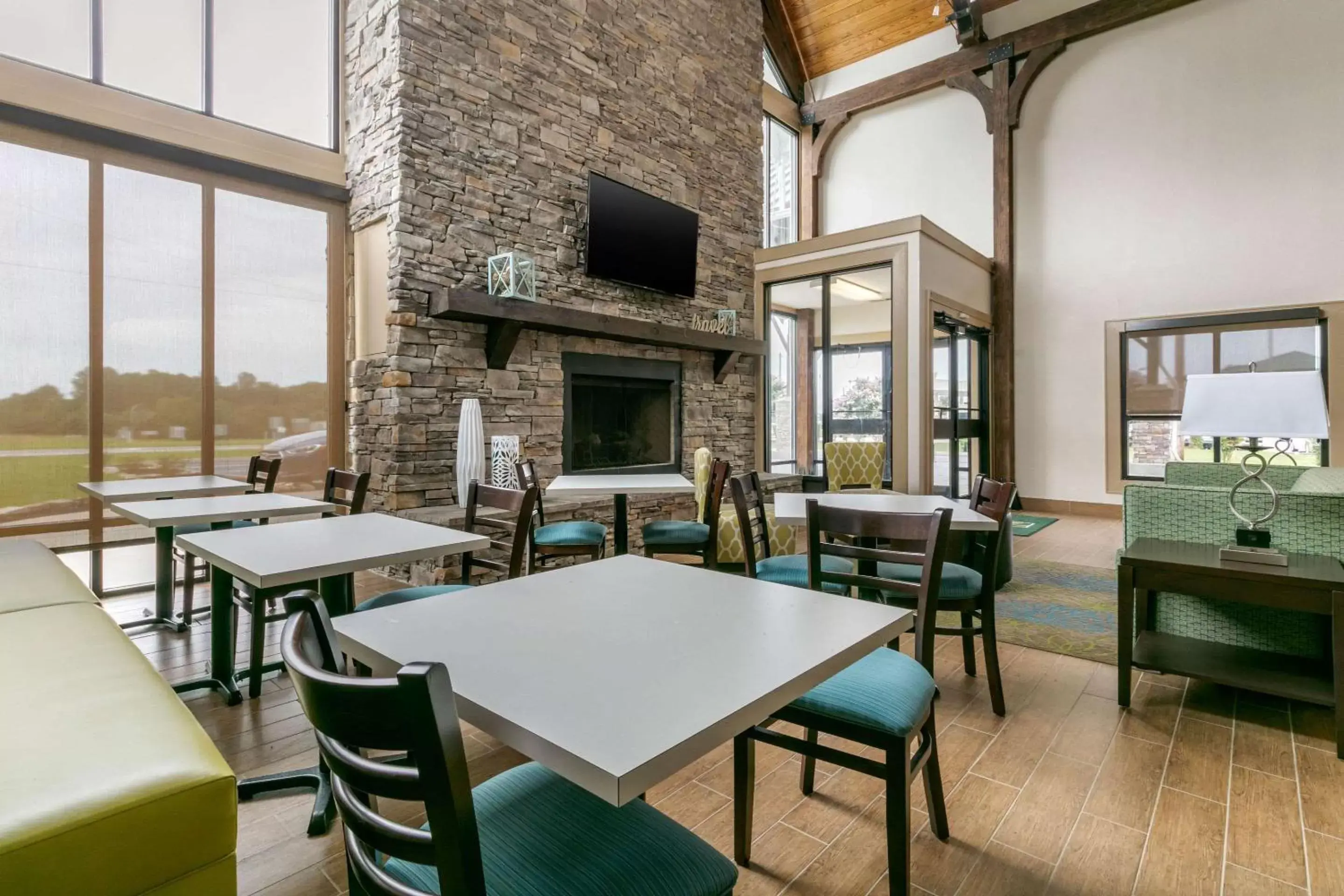 Restaurant/places to eat in Quality Inn Monteagle Restaurant/places to eat in Quality Inn Monteagle