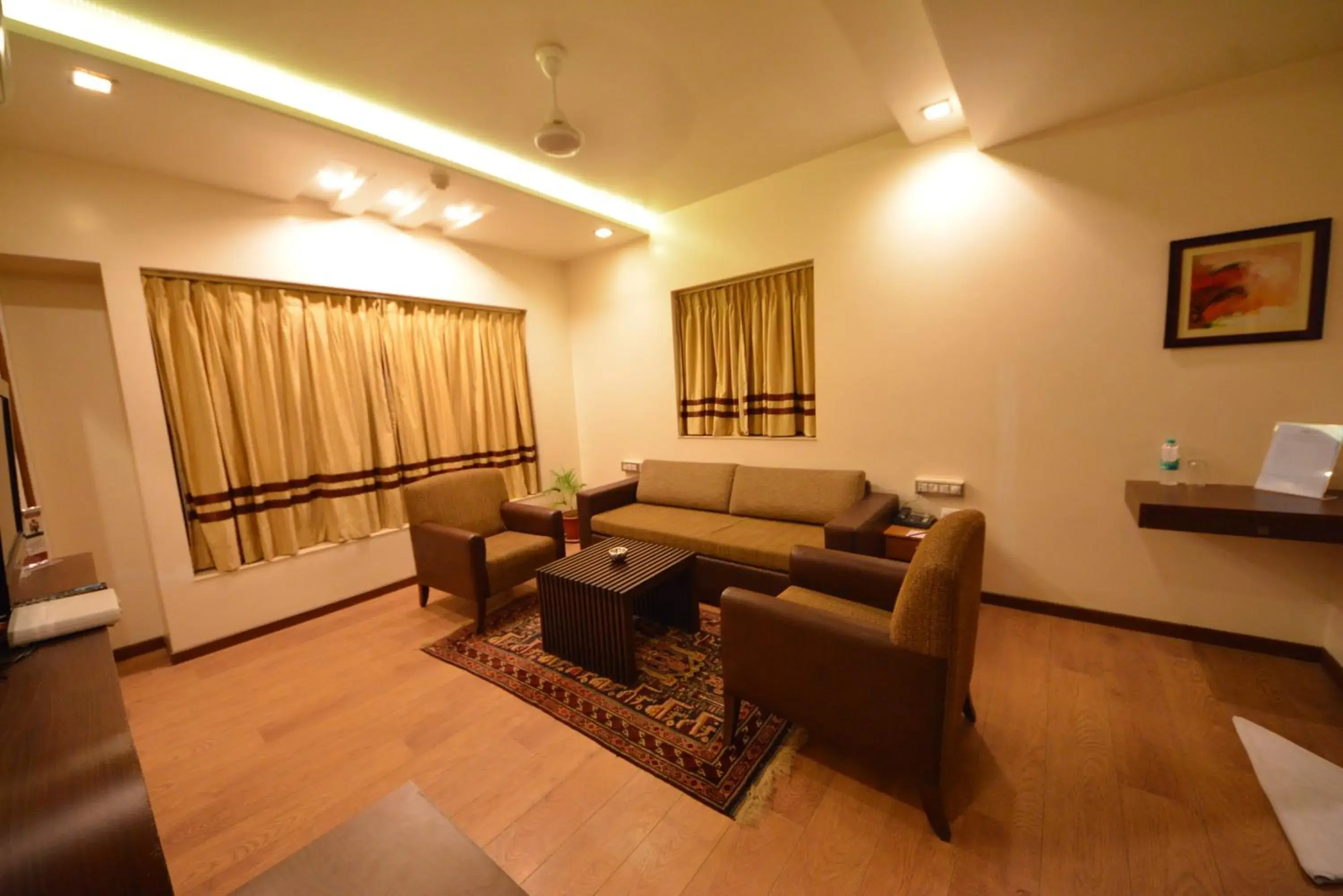 Living room, Seating Area in Hotel Legend Inn @ Nagpur