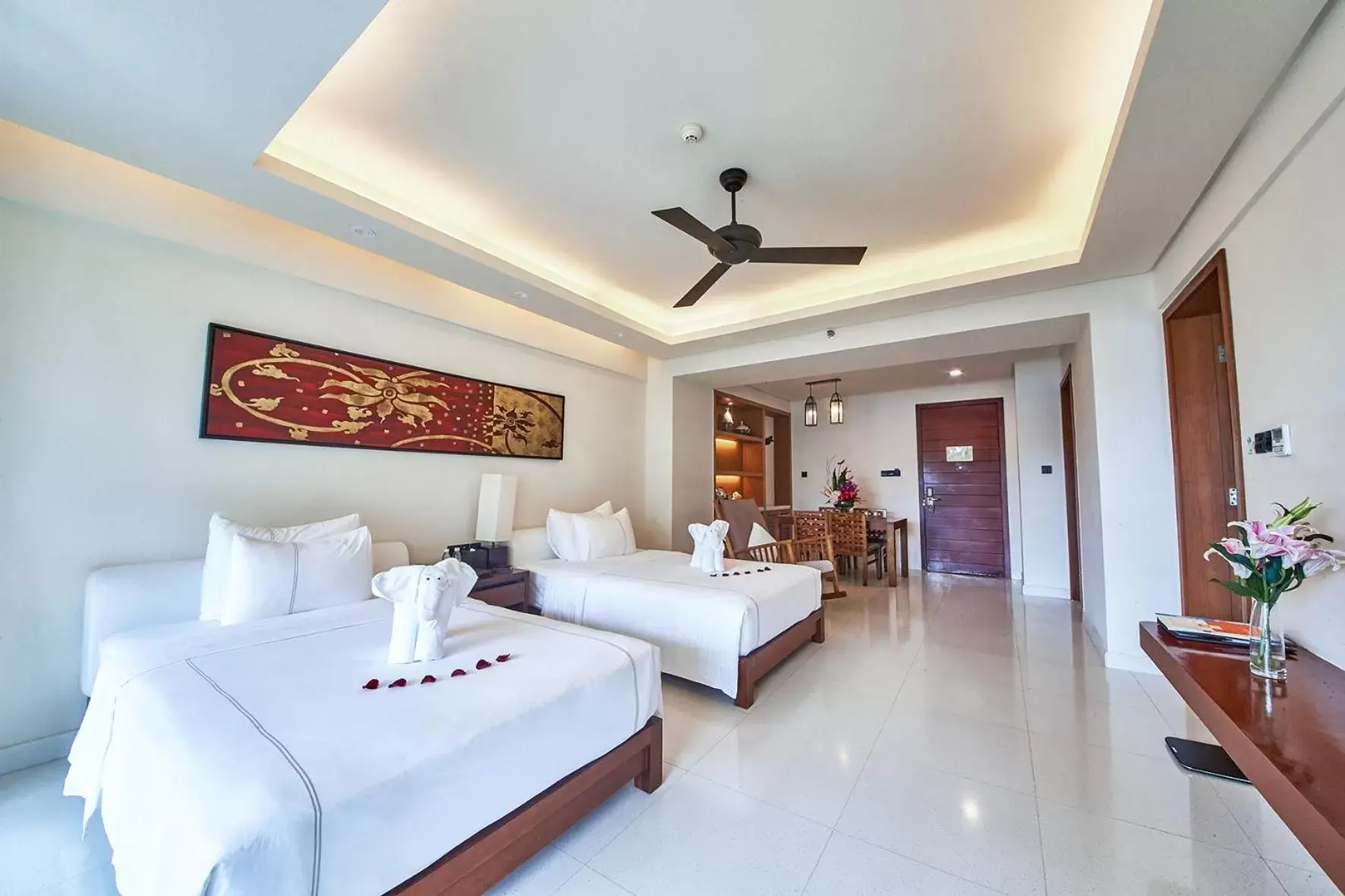 Bed in Ocean Sonic Resort Sanya Bed in Ocean Sonic Resort Sanya