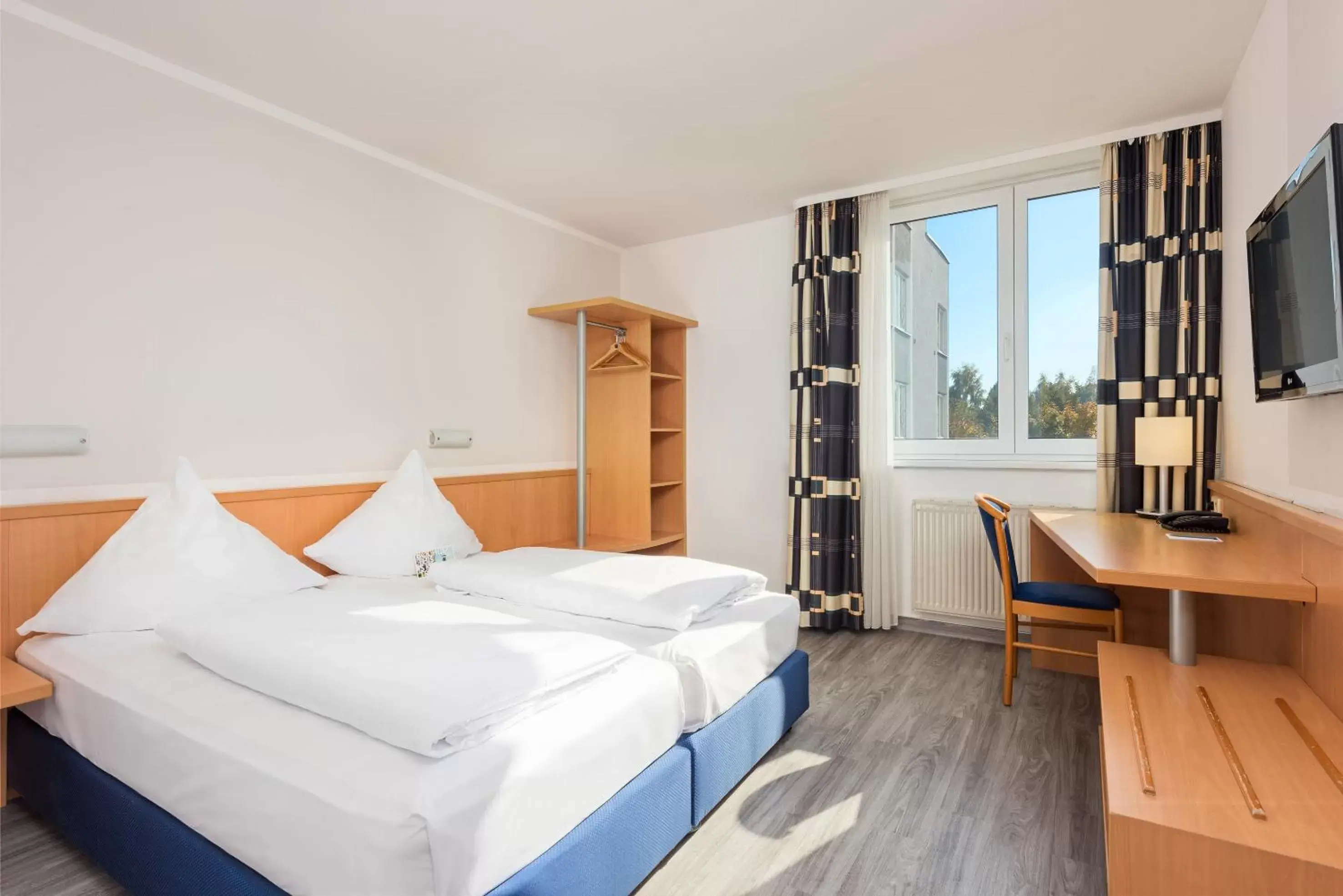 Photo of the whole room, Bed in Hotel Bochum Wattenscheid affiliated by Meliá