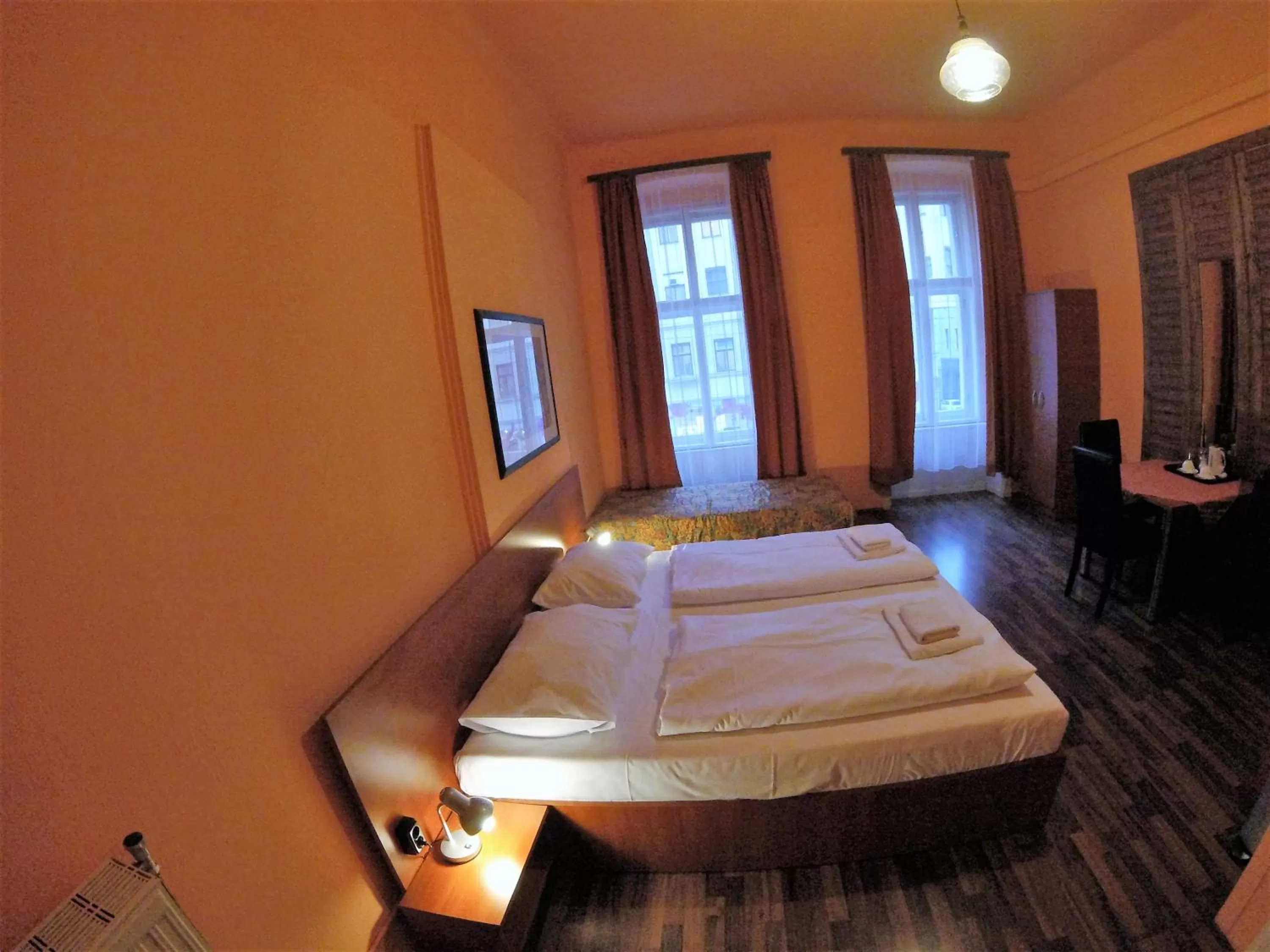 Photo of the whole room, Bed in Pension Madara