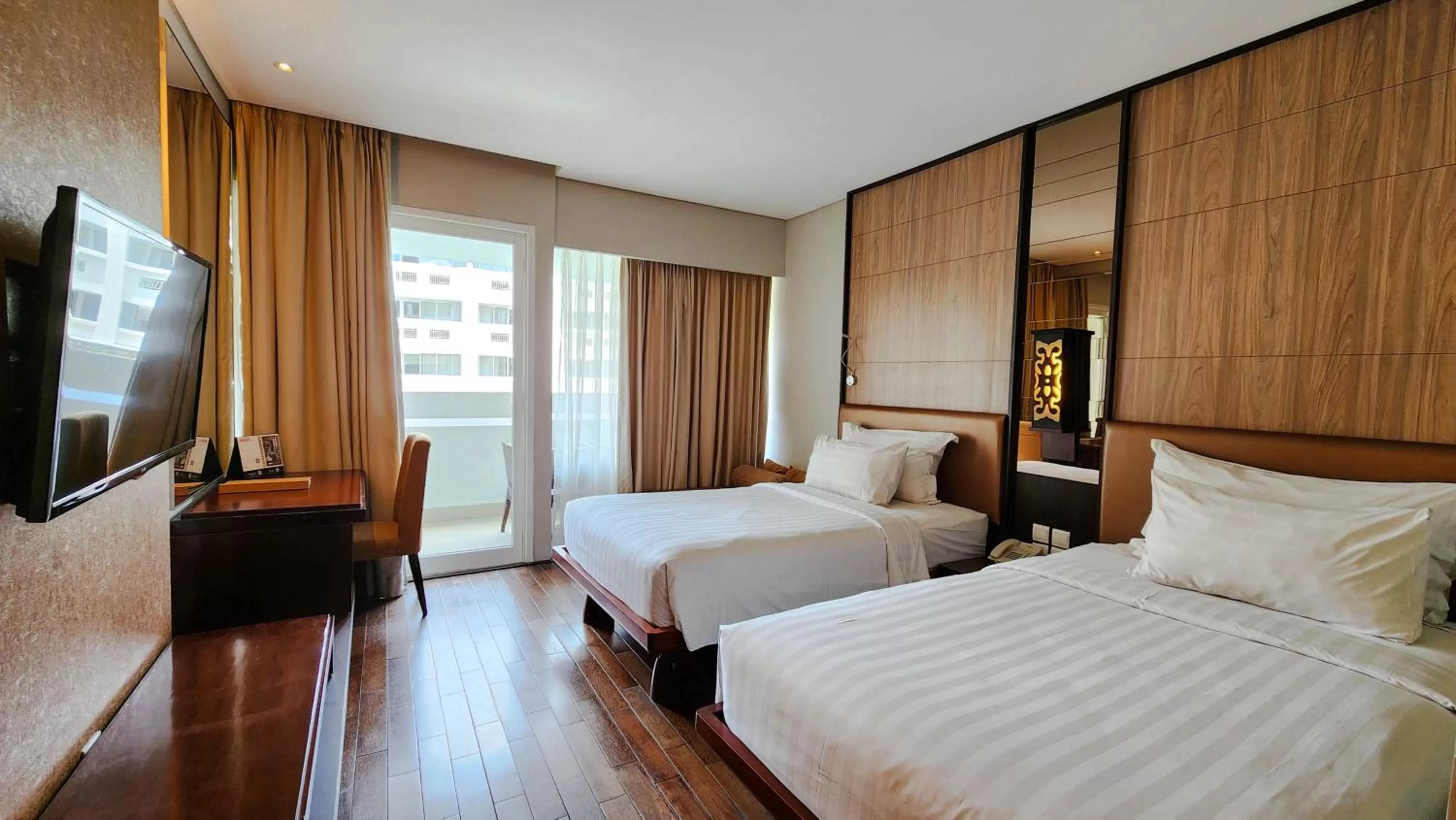 Bedroom, Bed in Swiss-Belresort Watu Jimbar