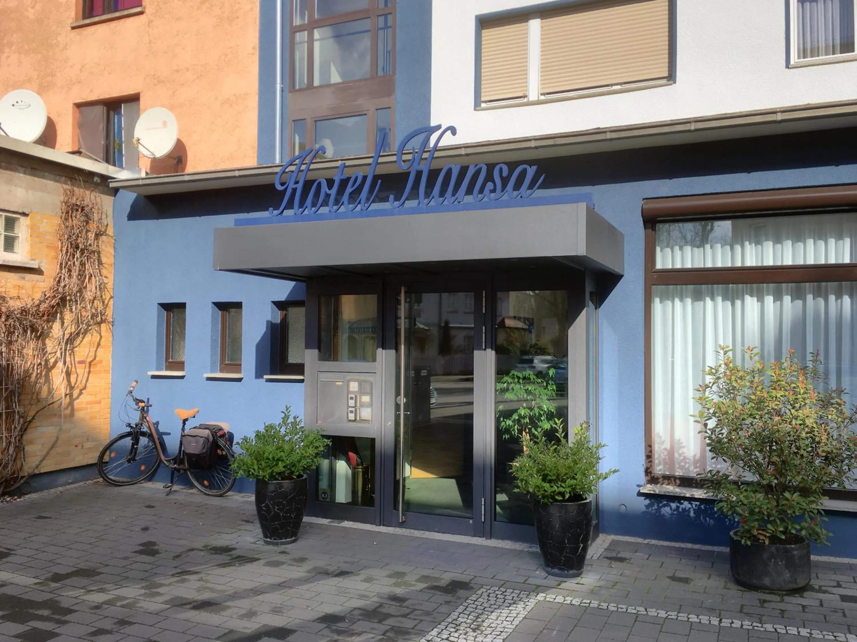 Facade/entrance in Hotel Hansa