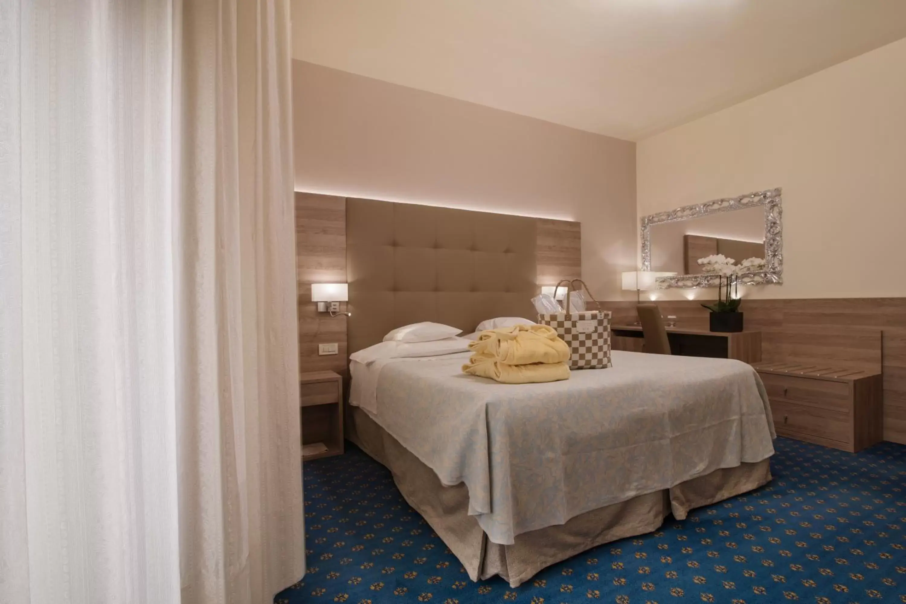 Photo of the whole room, Bed in Hotel Garden Terme
