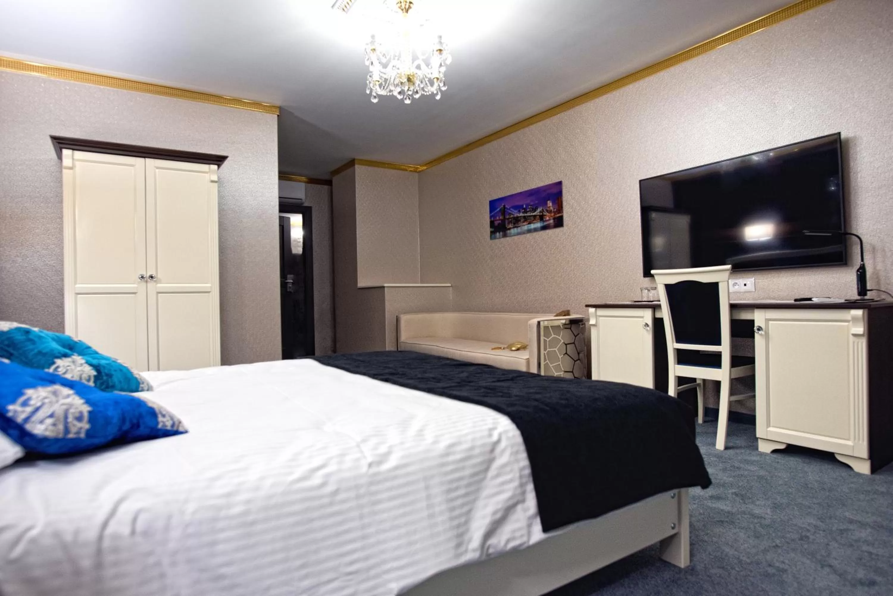 Photo of the whole room, Bed in Hotel Campari