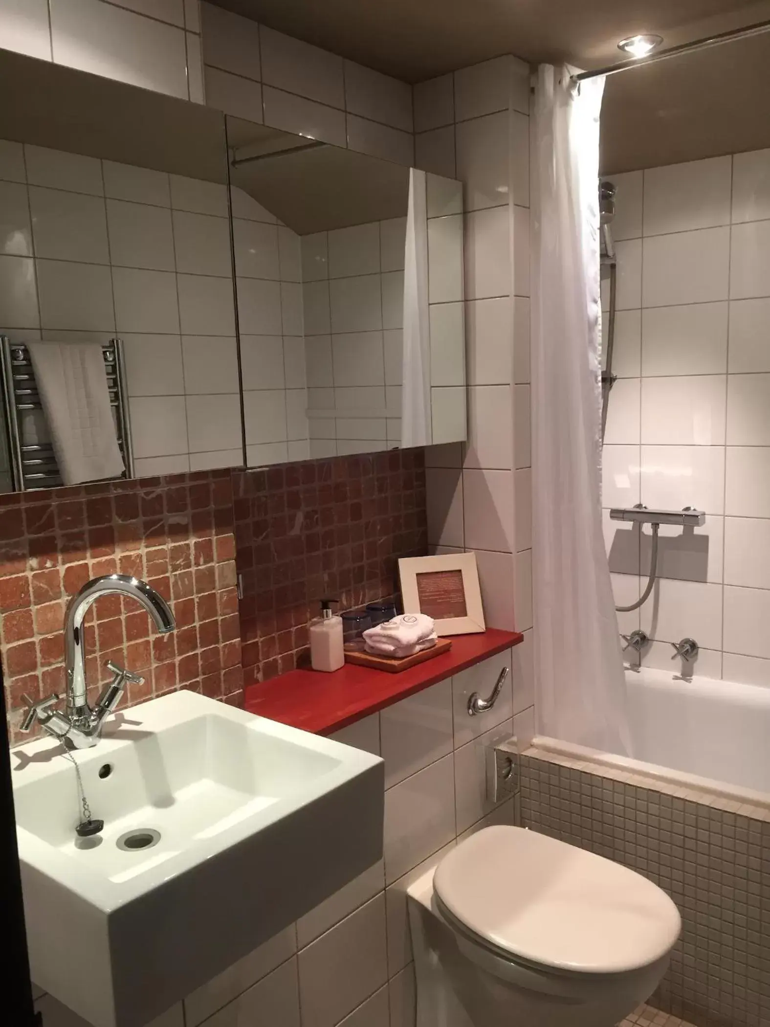 Bathroom in manorhaus RUTHIN - manorhaus collection