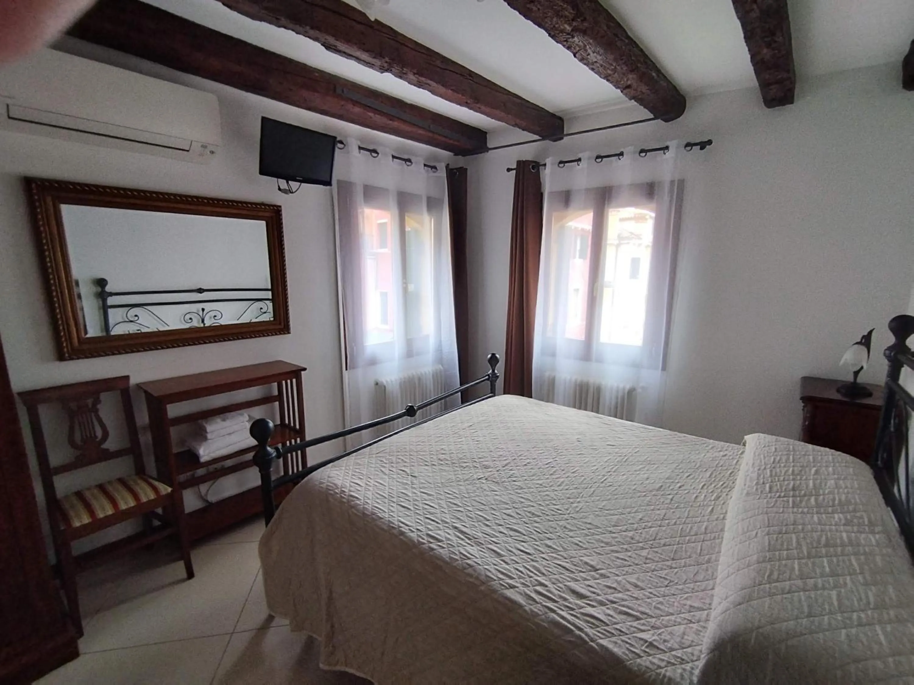 Bed in Sweet Venice - rooms & apartments