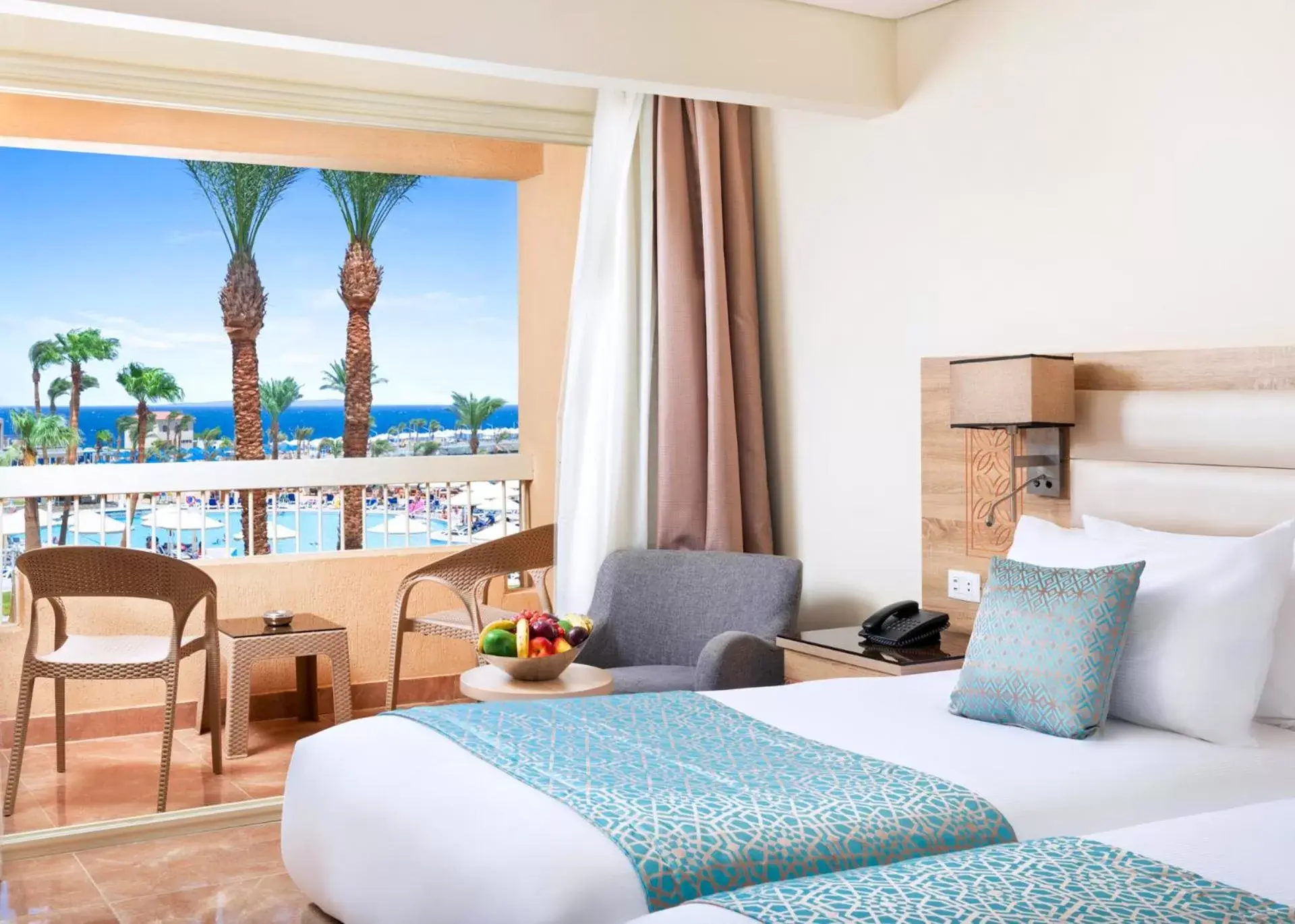 Bedroom, Bed in Beach Albatros Resort - Hurghada