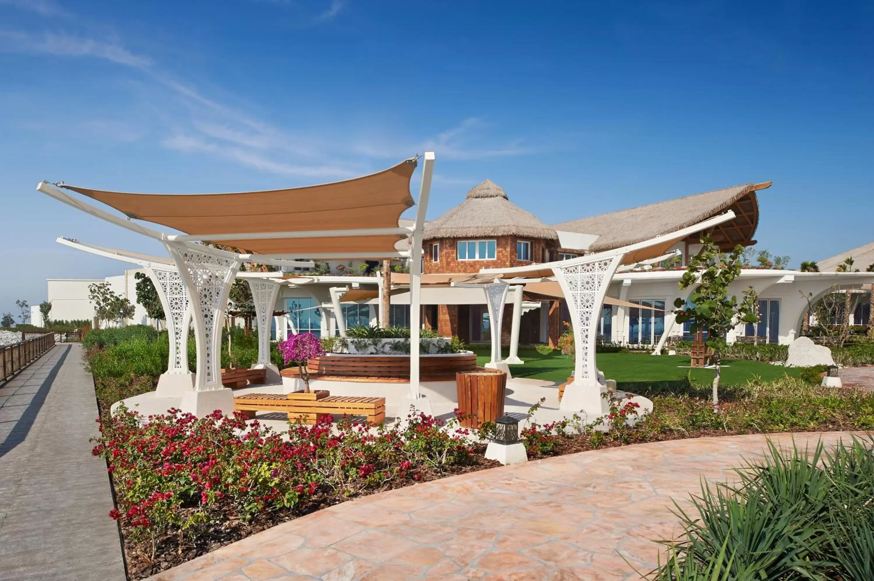 Garden in Banana Island Resort Doha by Anantara