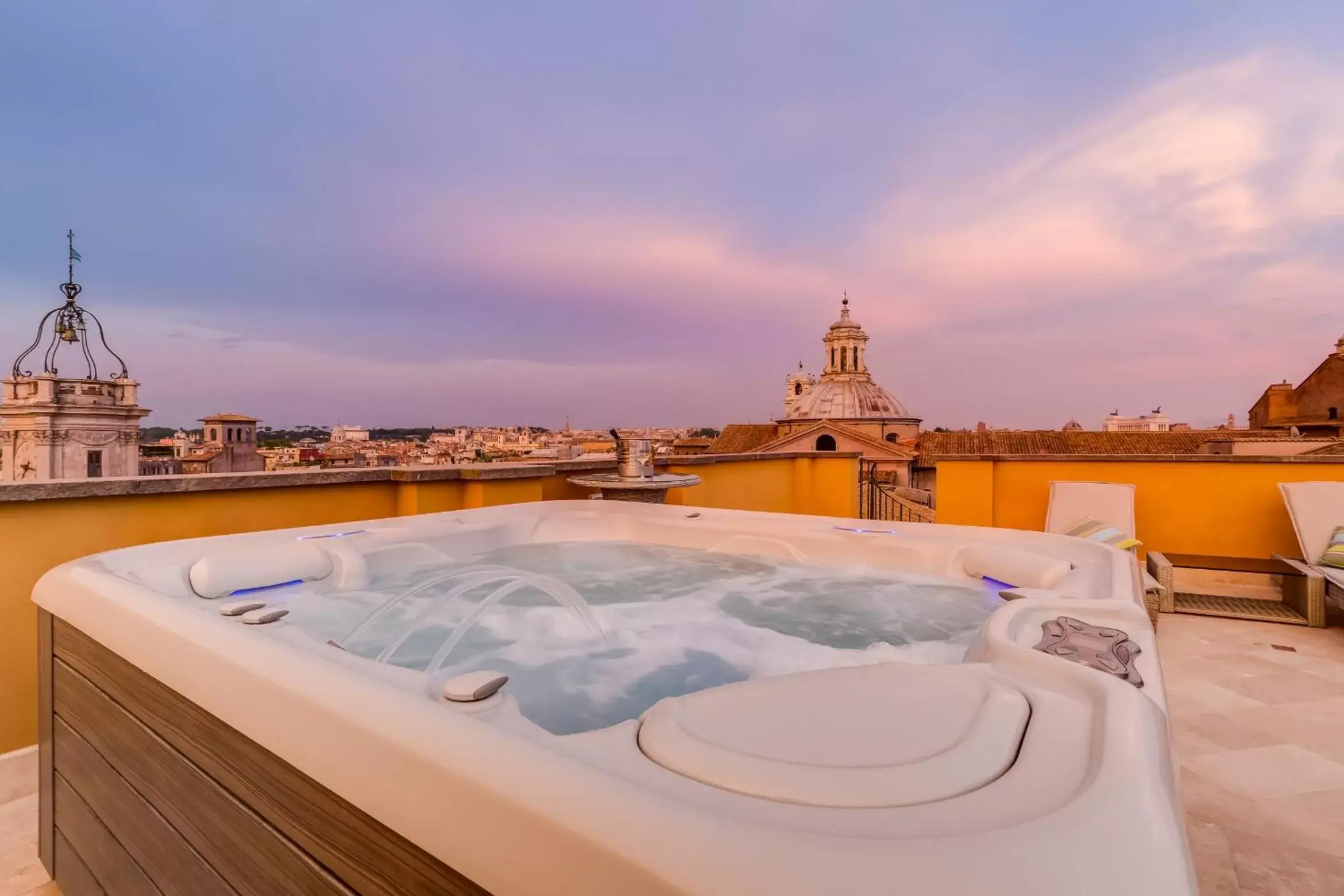 Hot Tub, Spa/Wellness in Navona Queen Rooftop