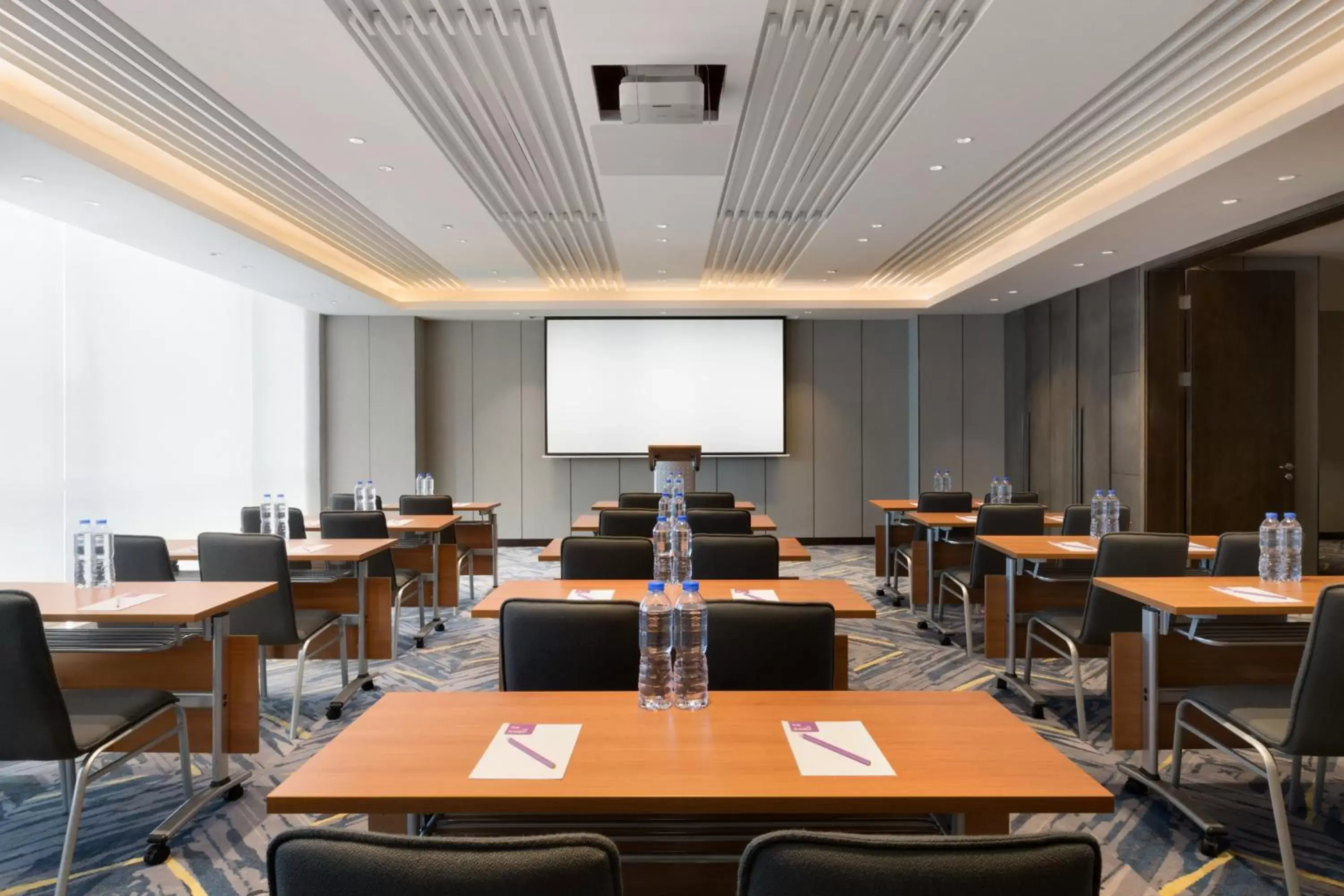 Meeting/conference room in Hyatt Place Zhuhai Jinshi