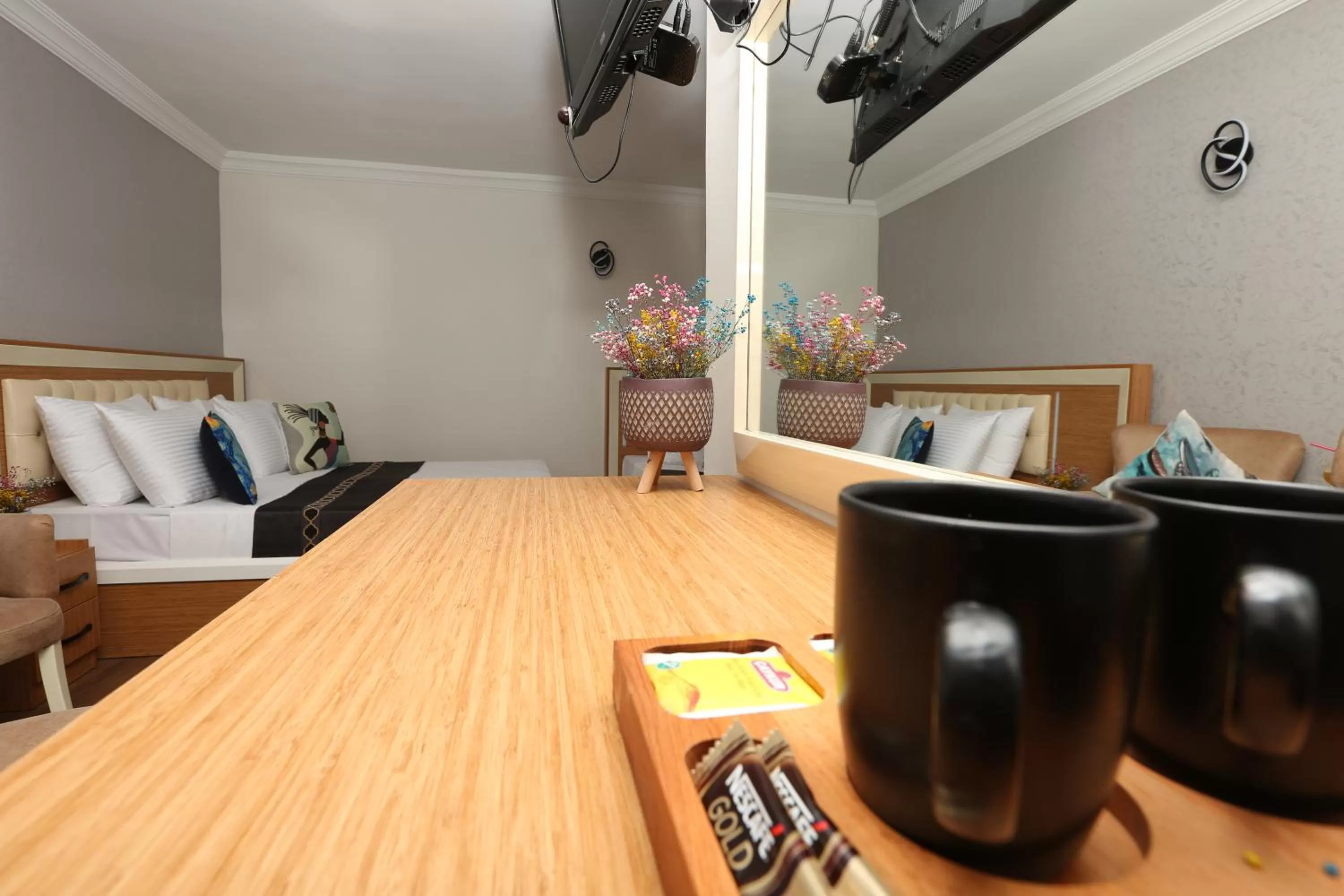 Coffee/tea facilities in Perazre Hotel