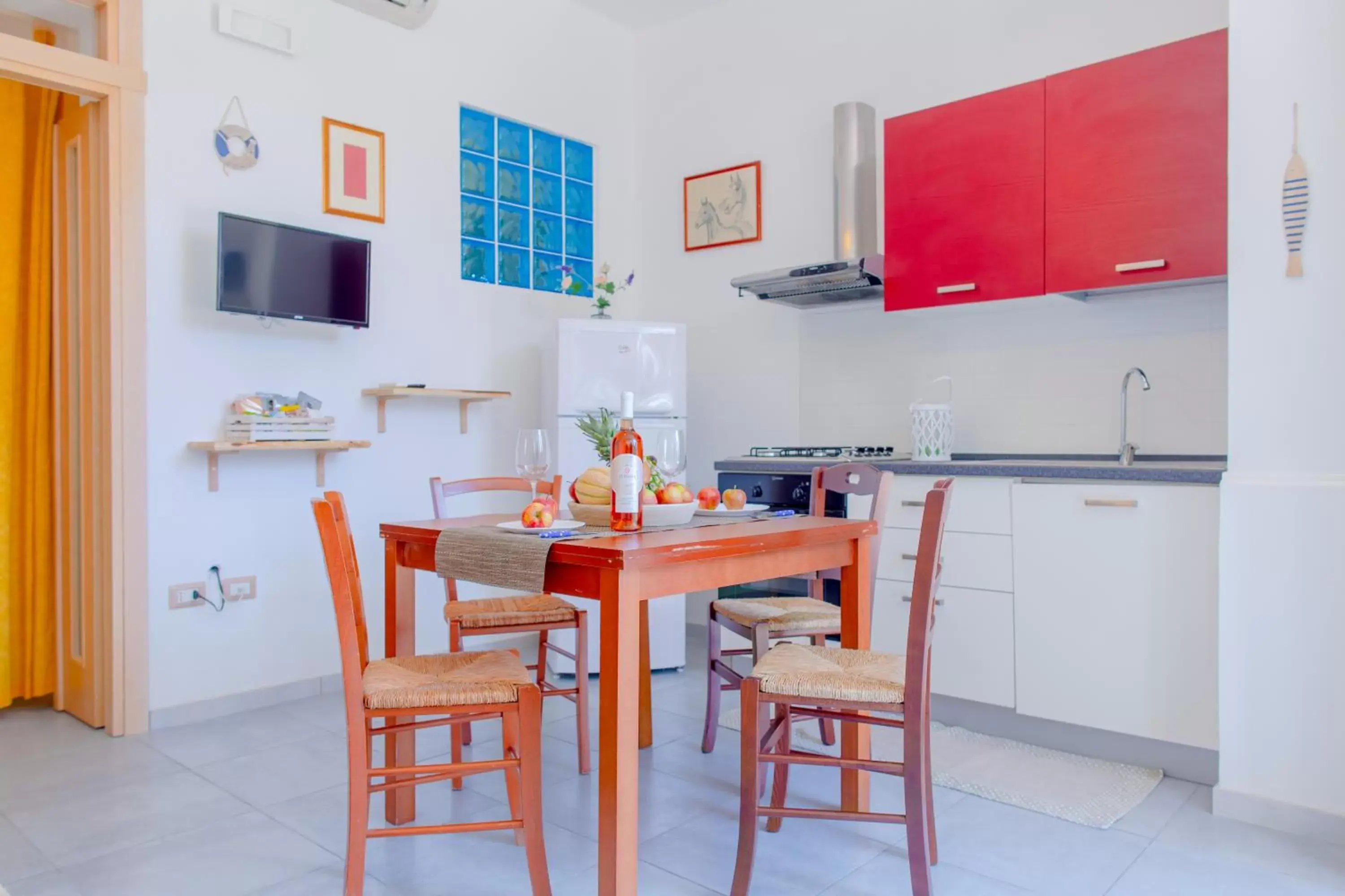 Dining area, Kitchen/Kitchenette in Tenuta Don Carmelo