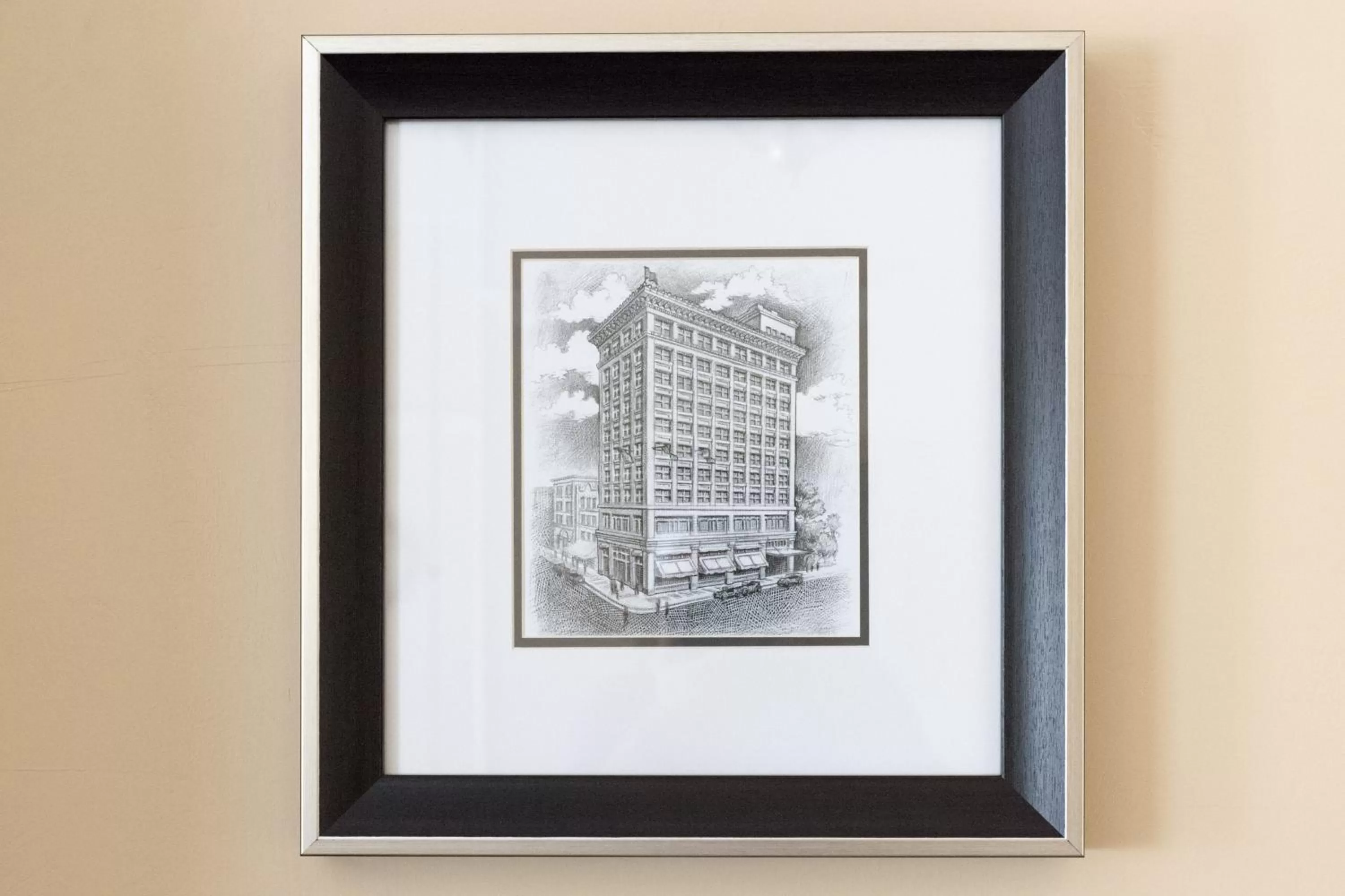 furniture in Gaslamp Plaza Suites