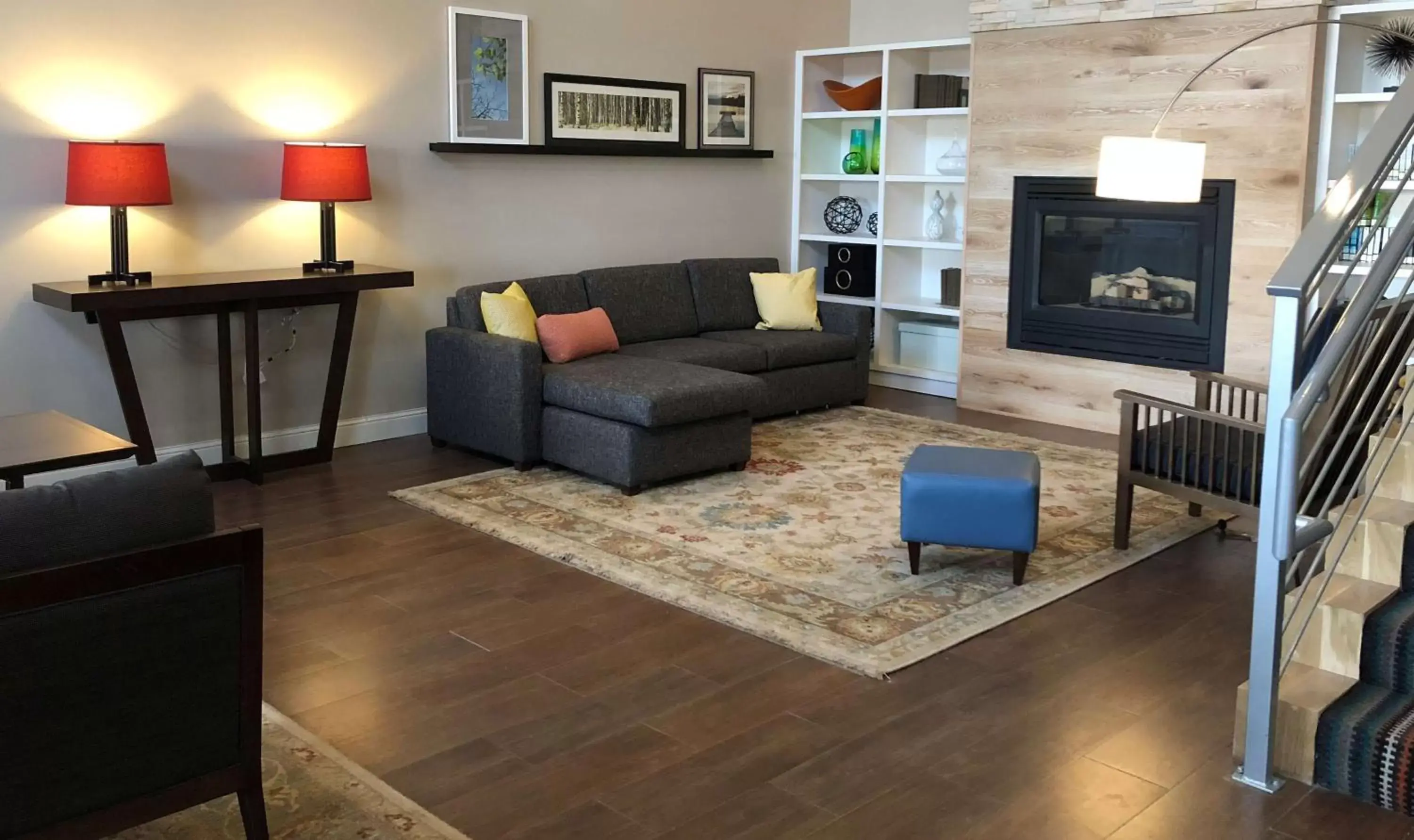 Lobby or reception, Seating Area in Country Inn & Suites by Radisson, Rapid City, SD