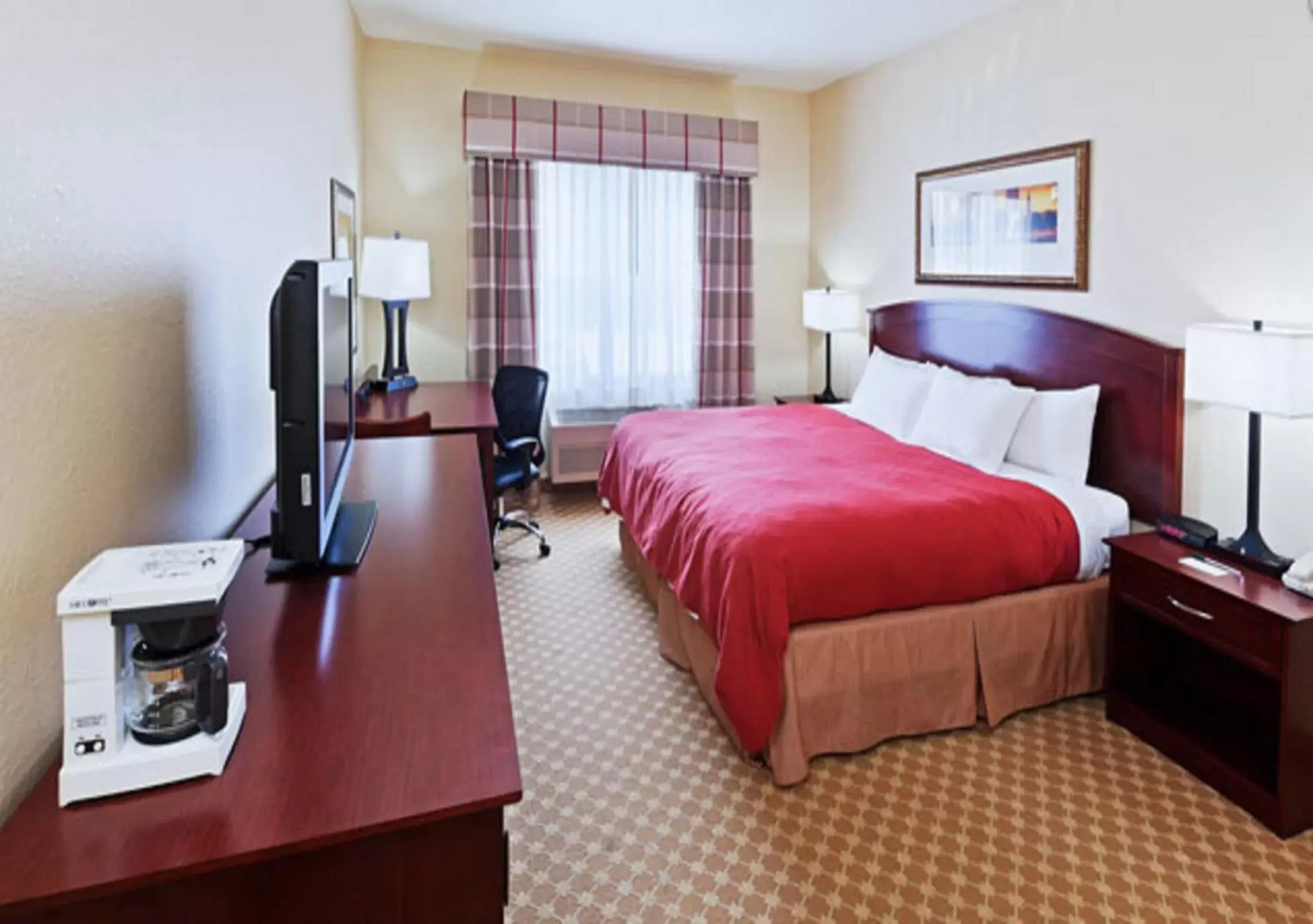 Photo of the whole room, Bed in Country Inn & Suites by Radisson, Tulsa, OK