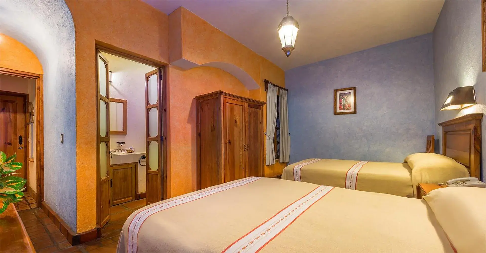 Photo of the whole room, Bed in Hotel Refugio del Angel