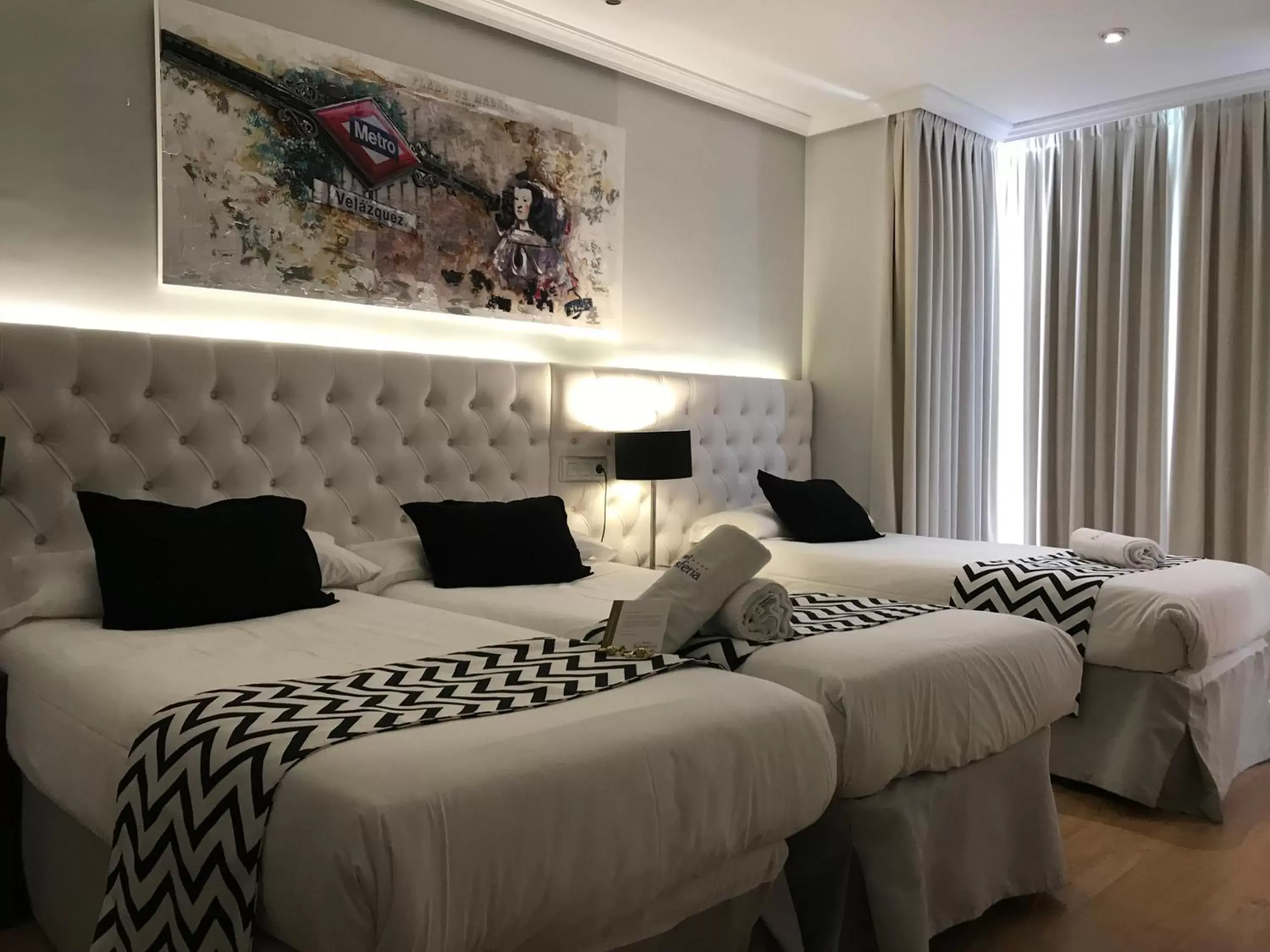 Bedroom, Bed in Hotel Suites Feria de Madrid