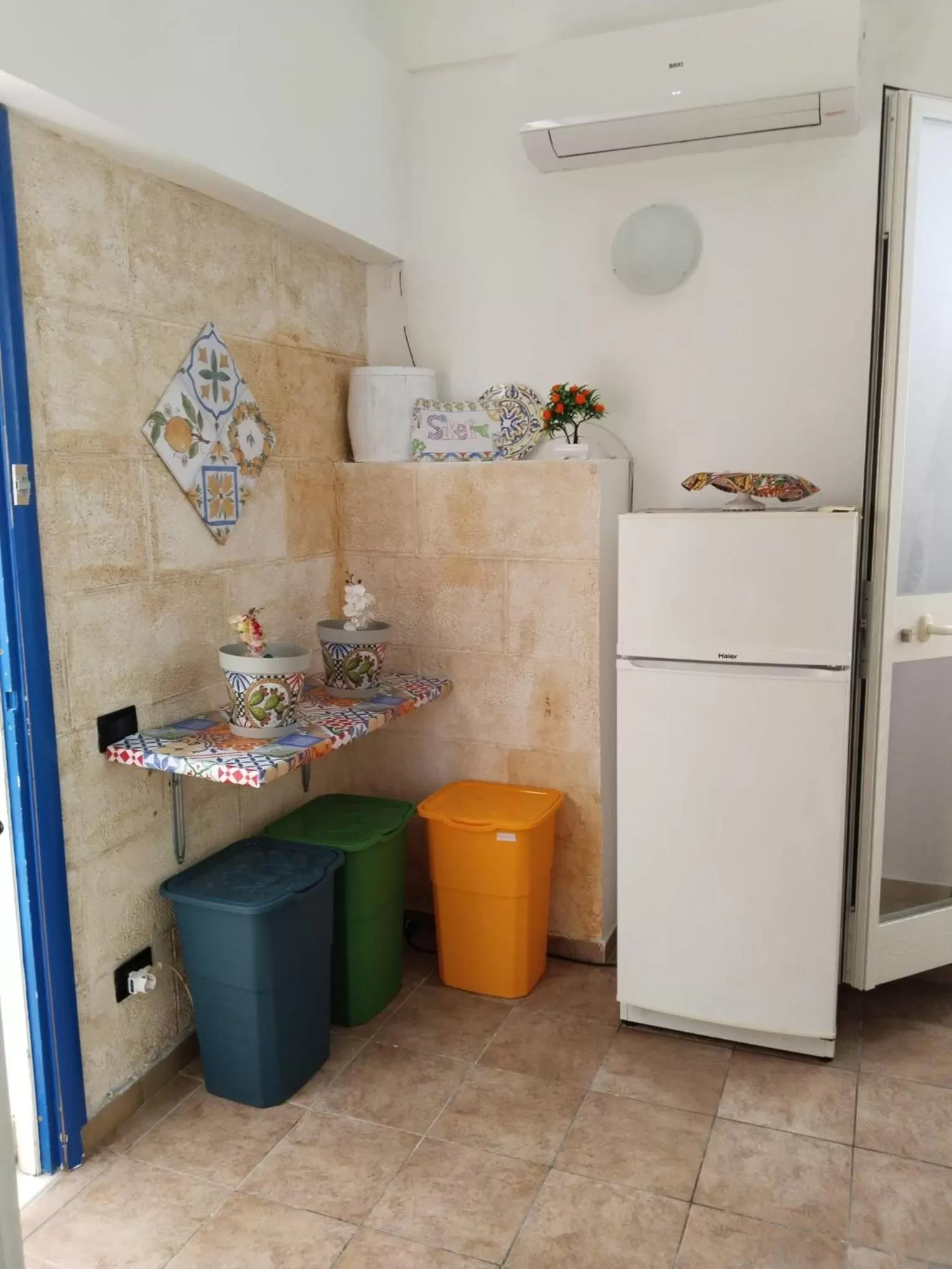 Breakfast, Kitchen/Kitchenette in B&B Sikelia