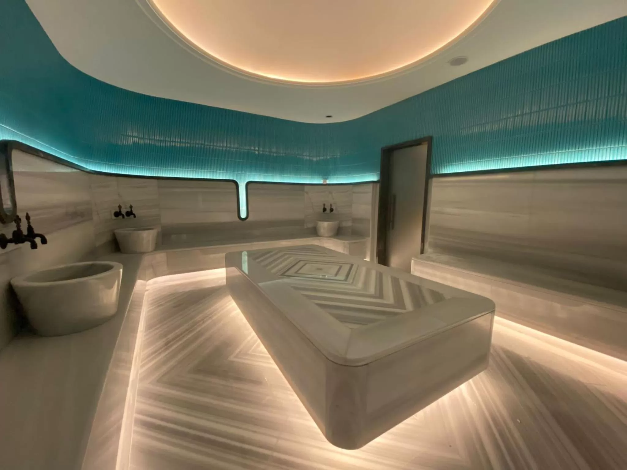 Sauna in Edition Old City Hotel