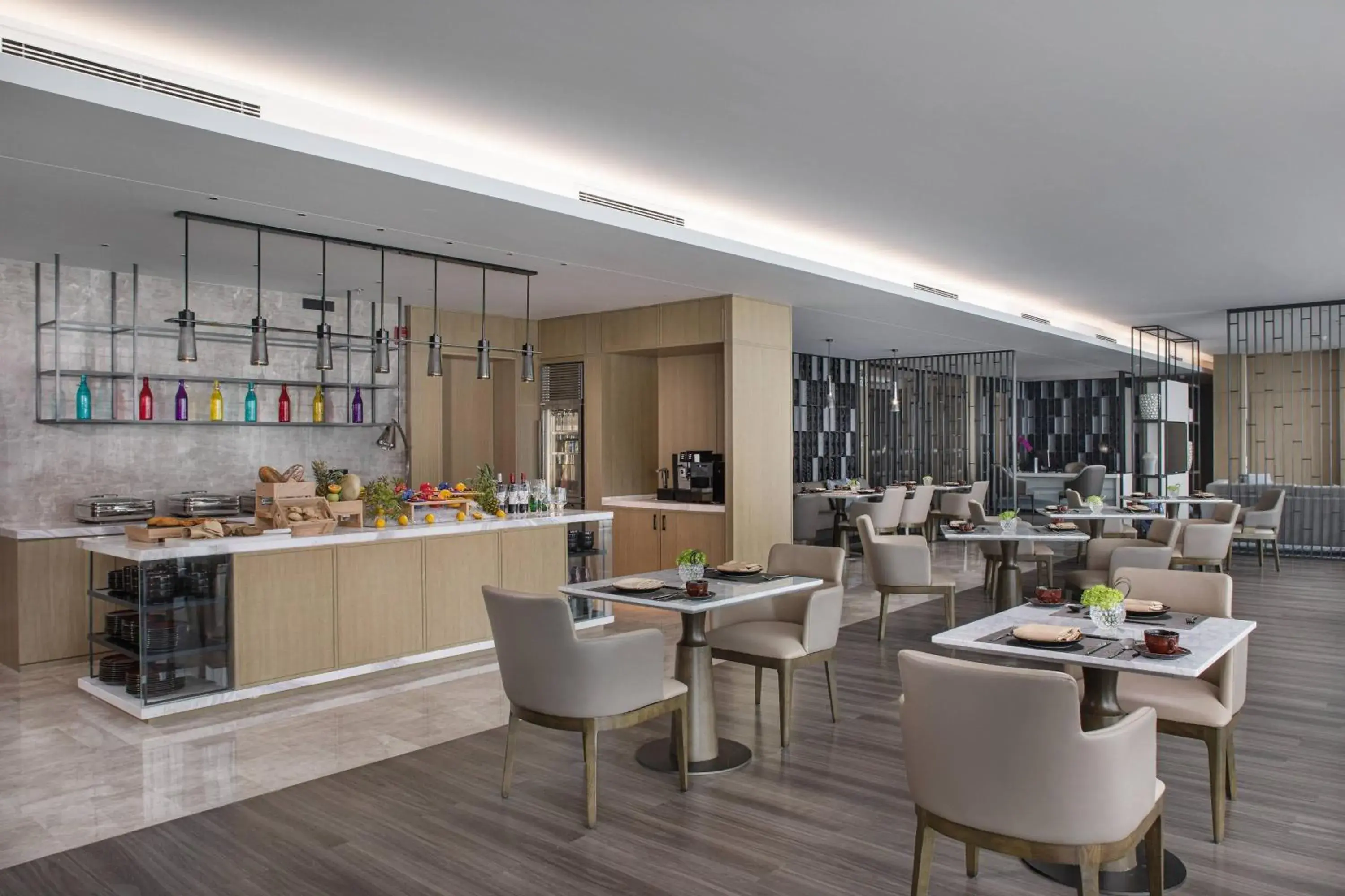 Lounge or bar, Restaurant/Places to Eat in Courtyard by Marriott Chengdu South