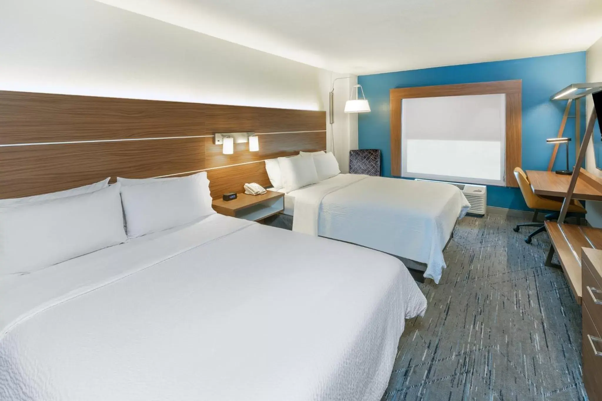 Photo of the whole room, Bed in Holiday Inn Express El Paso-Central, an IHG Hotel