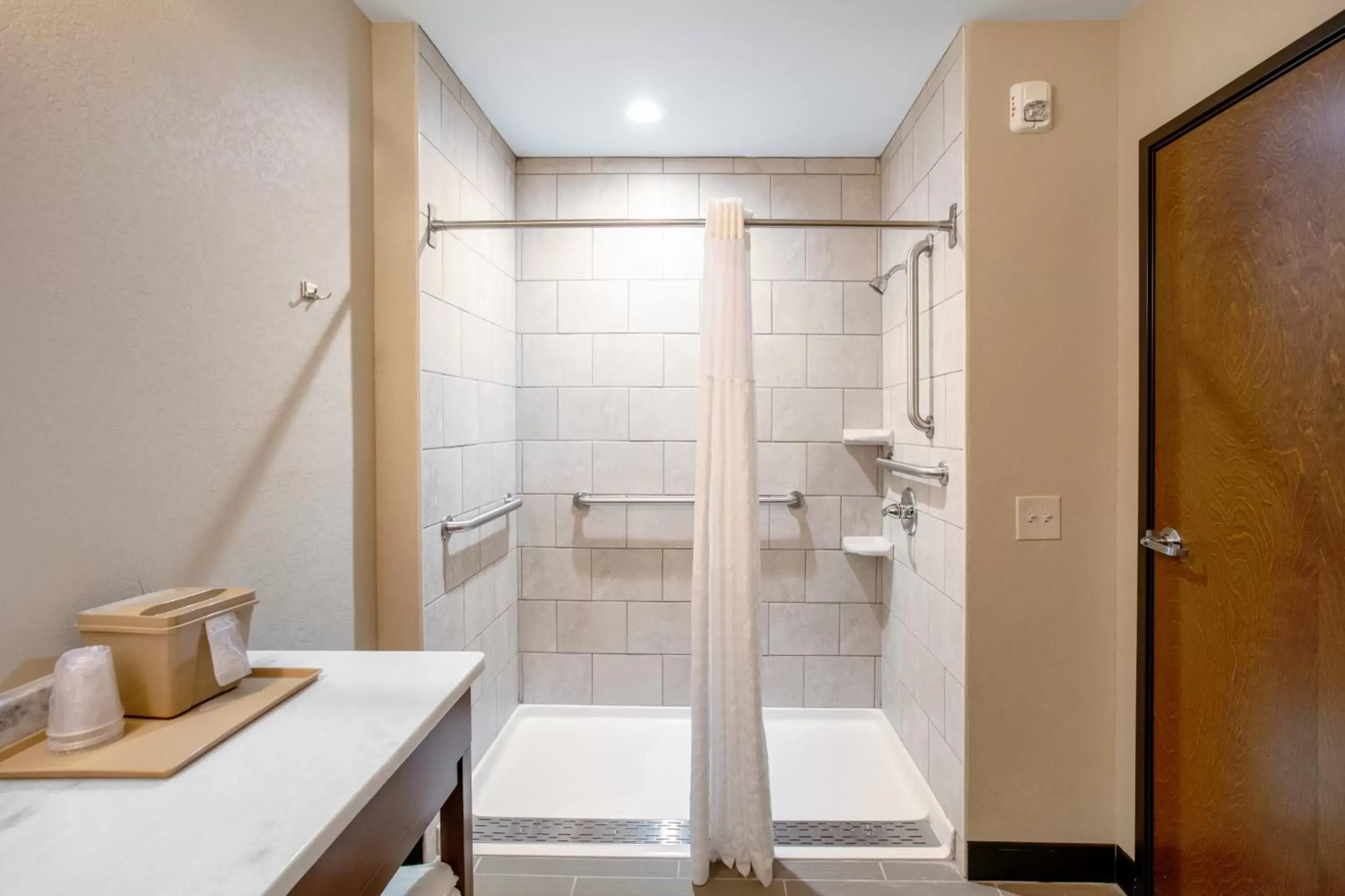 Shower, Bathroom in Comfort Suites Fishkill near Interstate 84