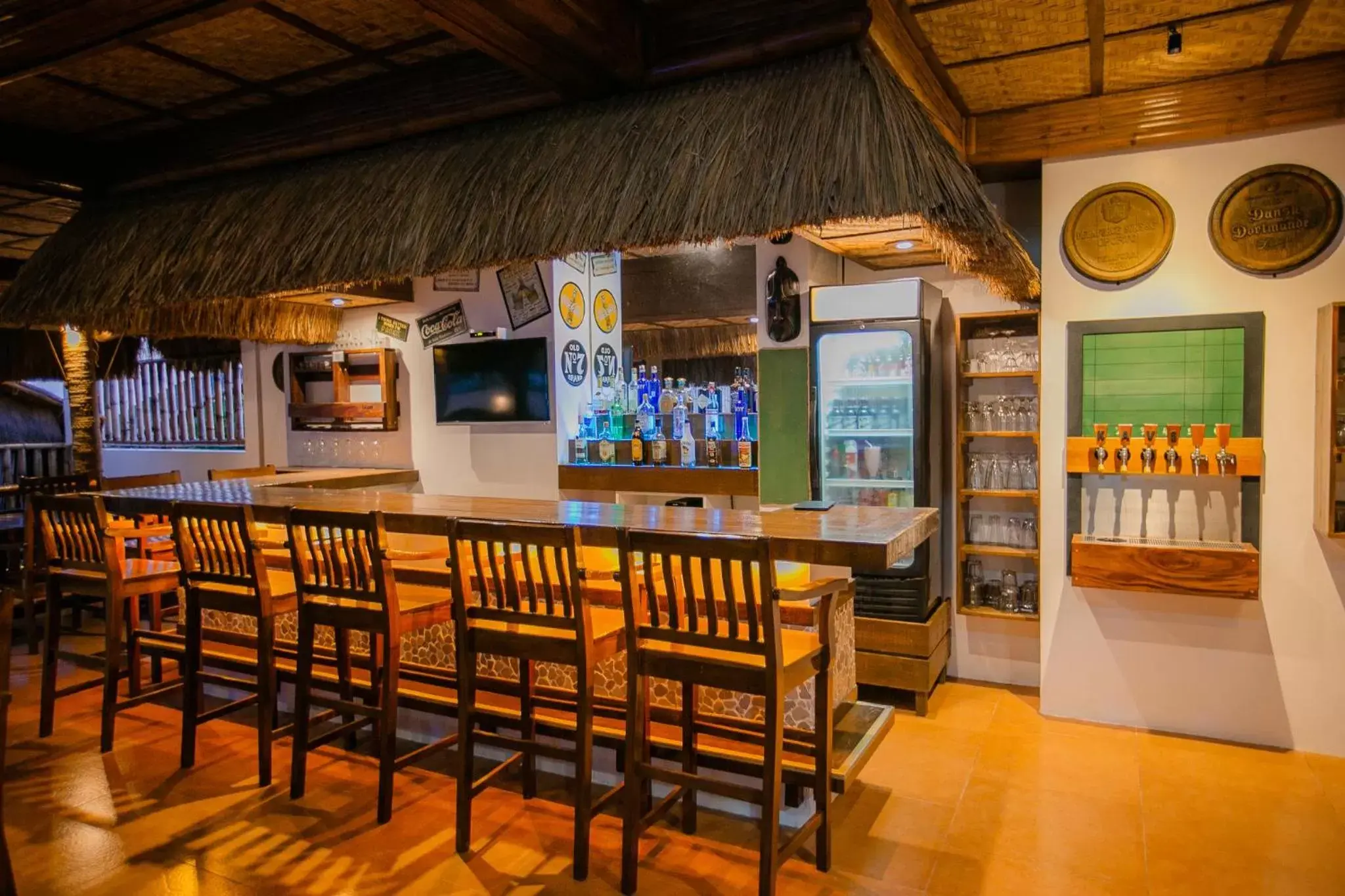 Lounge/Bar in Kav's Beach Resort