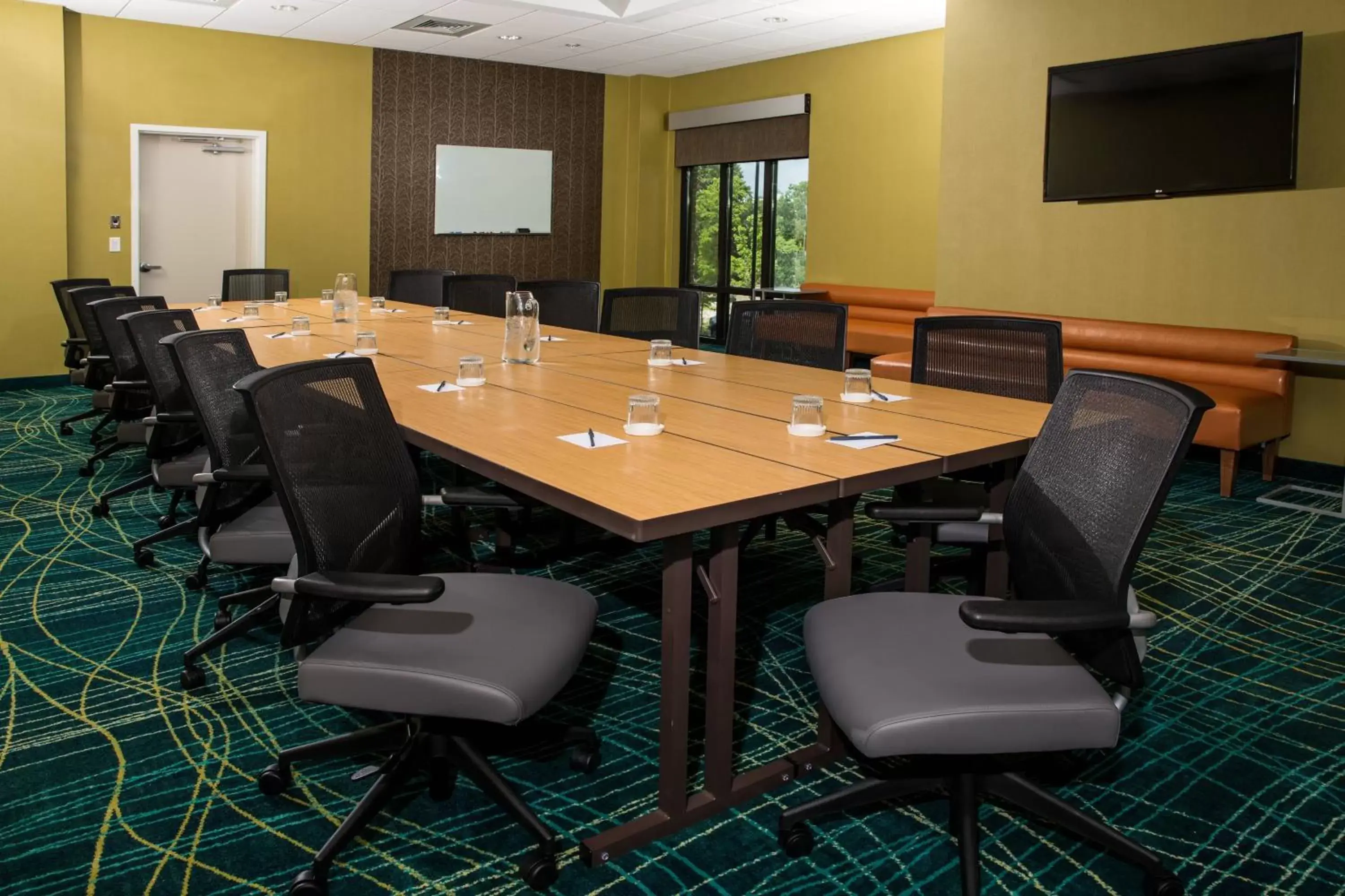 Meeting/conference room in SpringHill Suites by Marriott Charleston Mount Pleasant