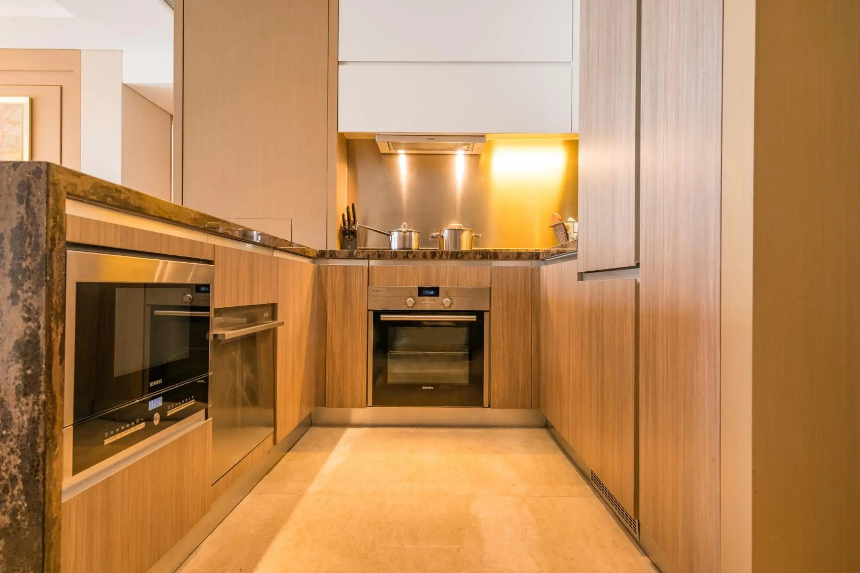 Kitchen or kitchenette in IFC Residence
