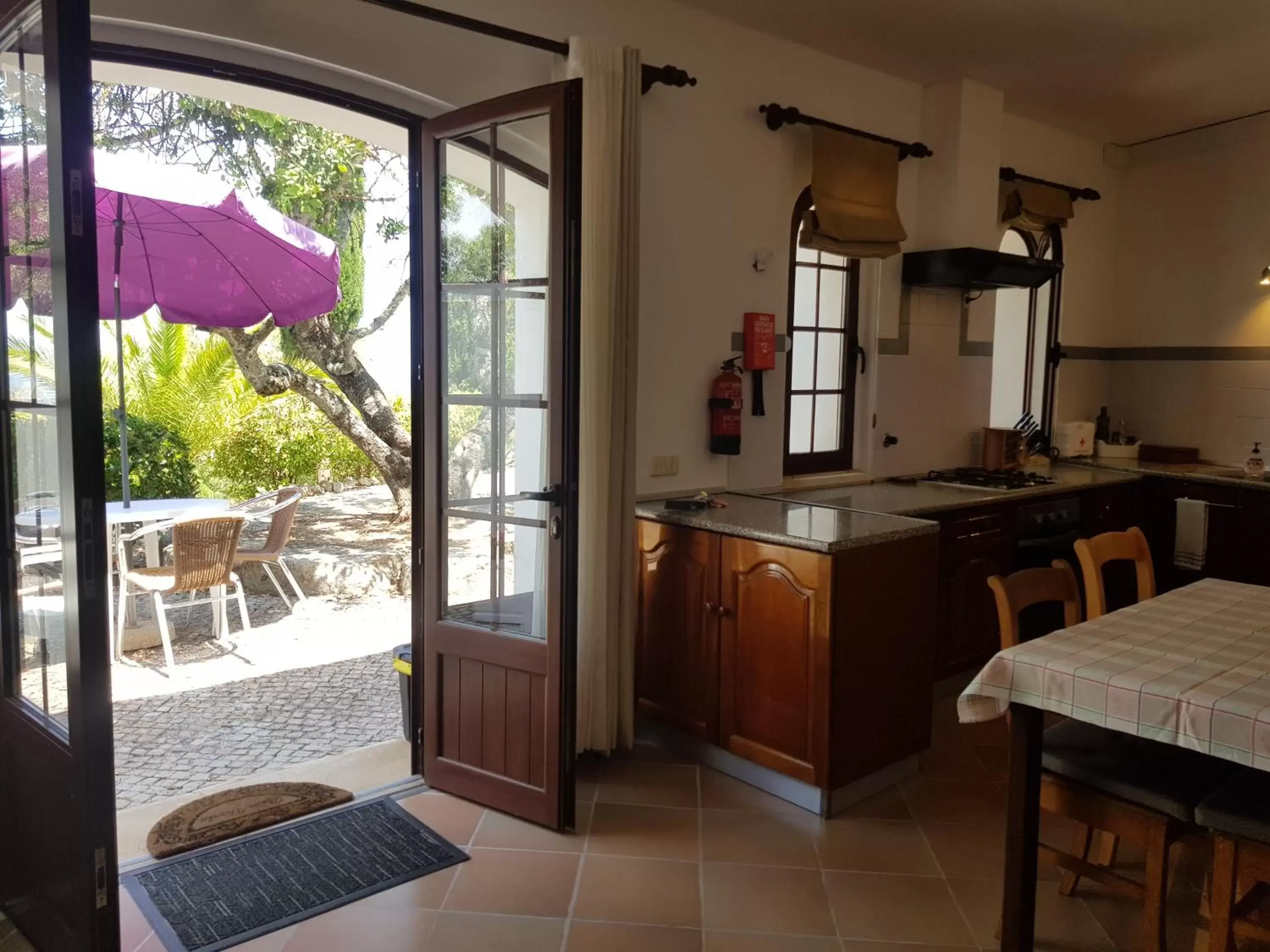 Kitchen/Kitchenette in Monte-Bougainvillea