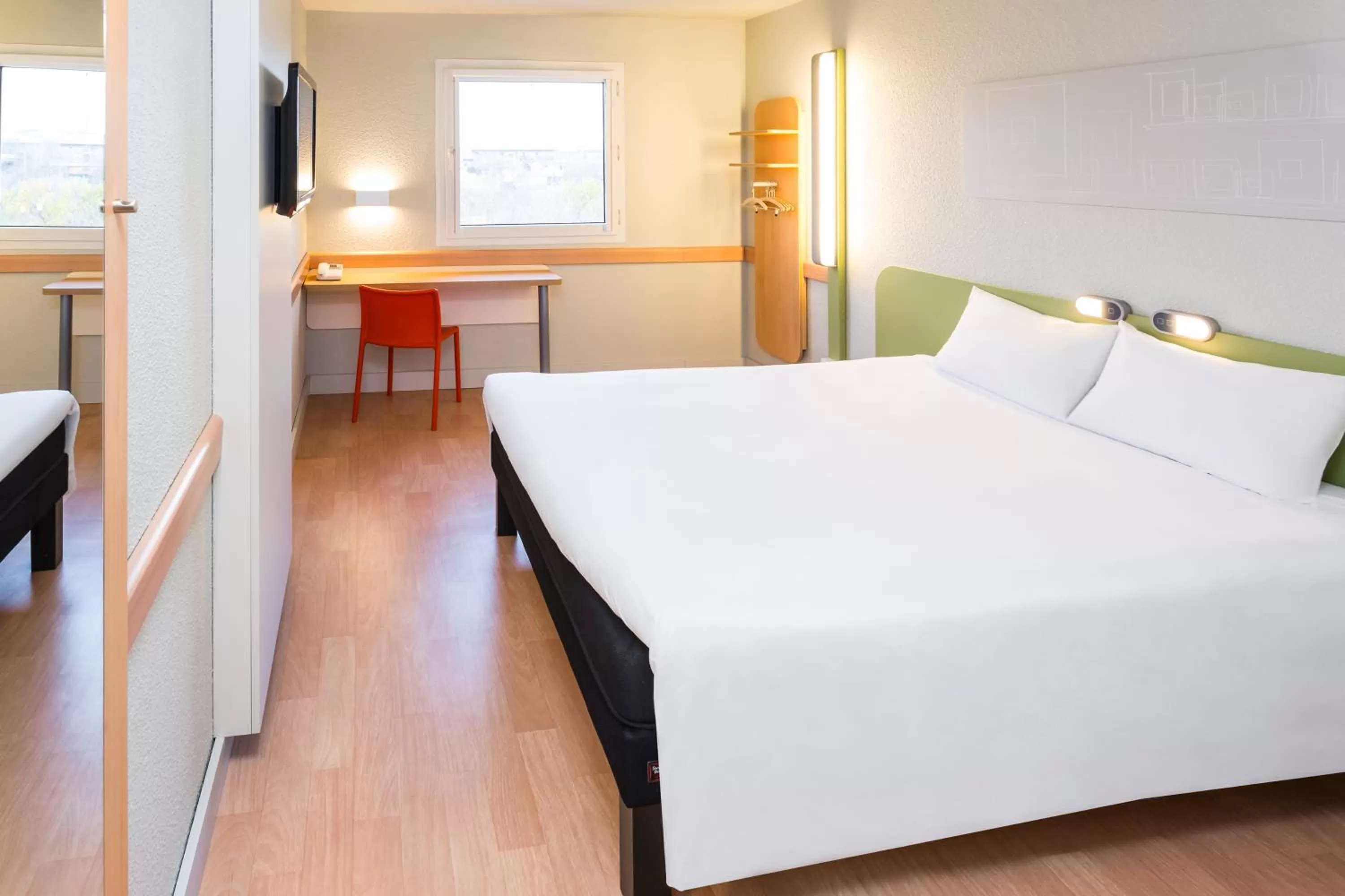 Bedroom, Bed in Ibis Budget Madrid Alcorcón Móstoles