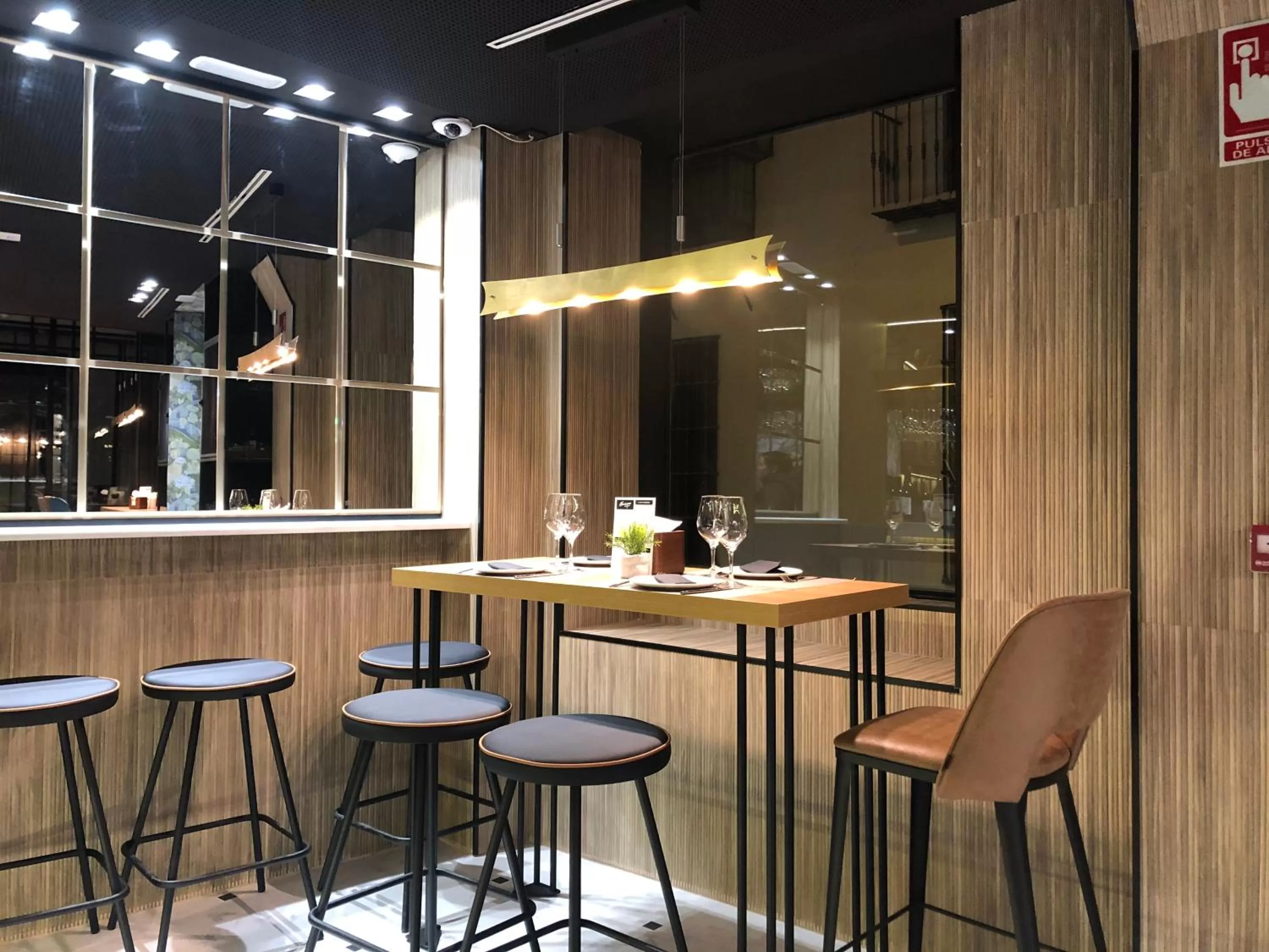 Restaurant/places to eat in Hotel Boutique Puerta de las Granadas