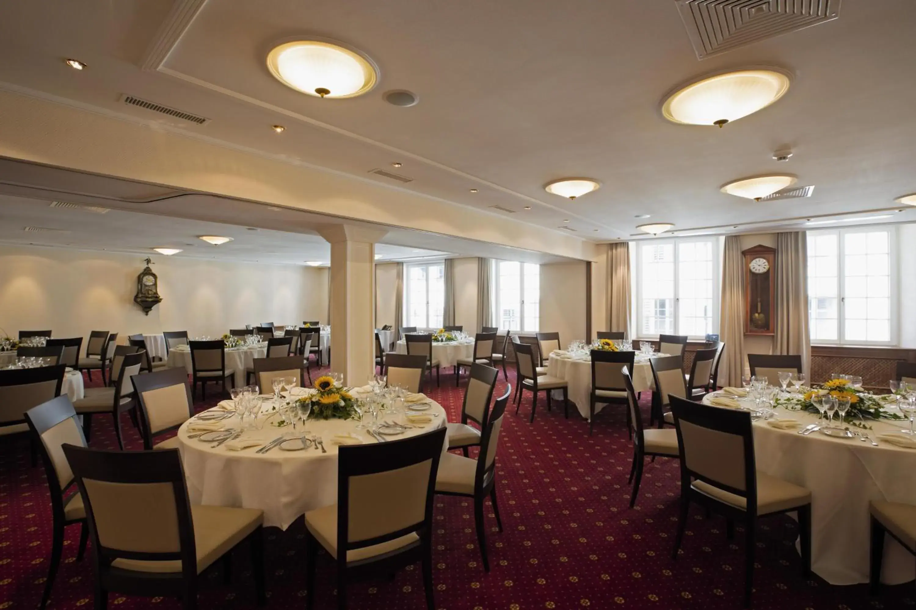 Restaurant/Places to Eat in Hotel Roter Turm