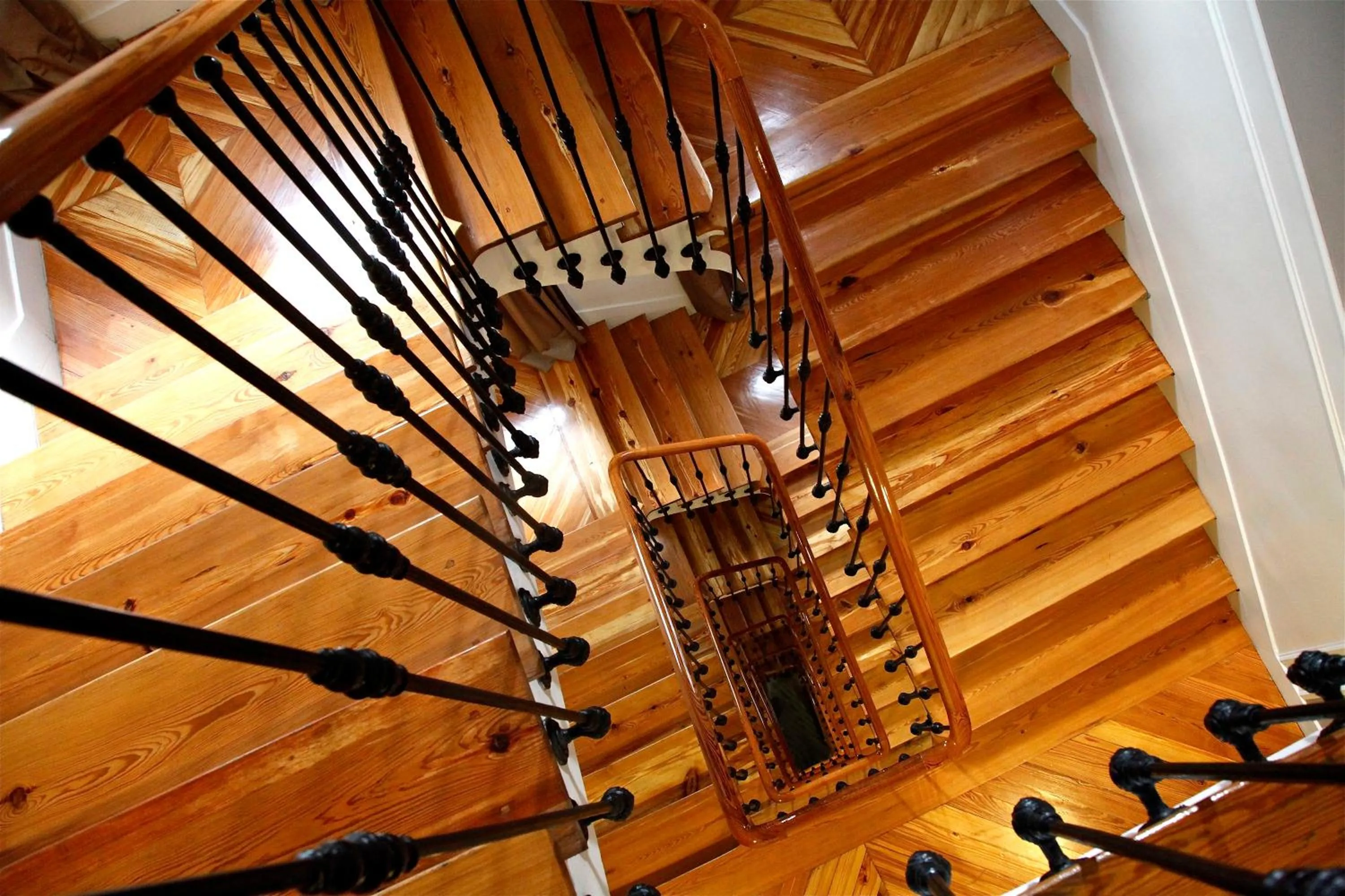 Property building in Boutike Cibeles