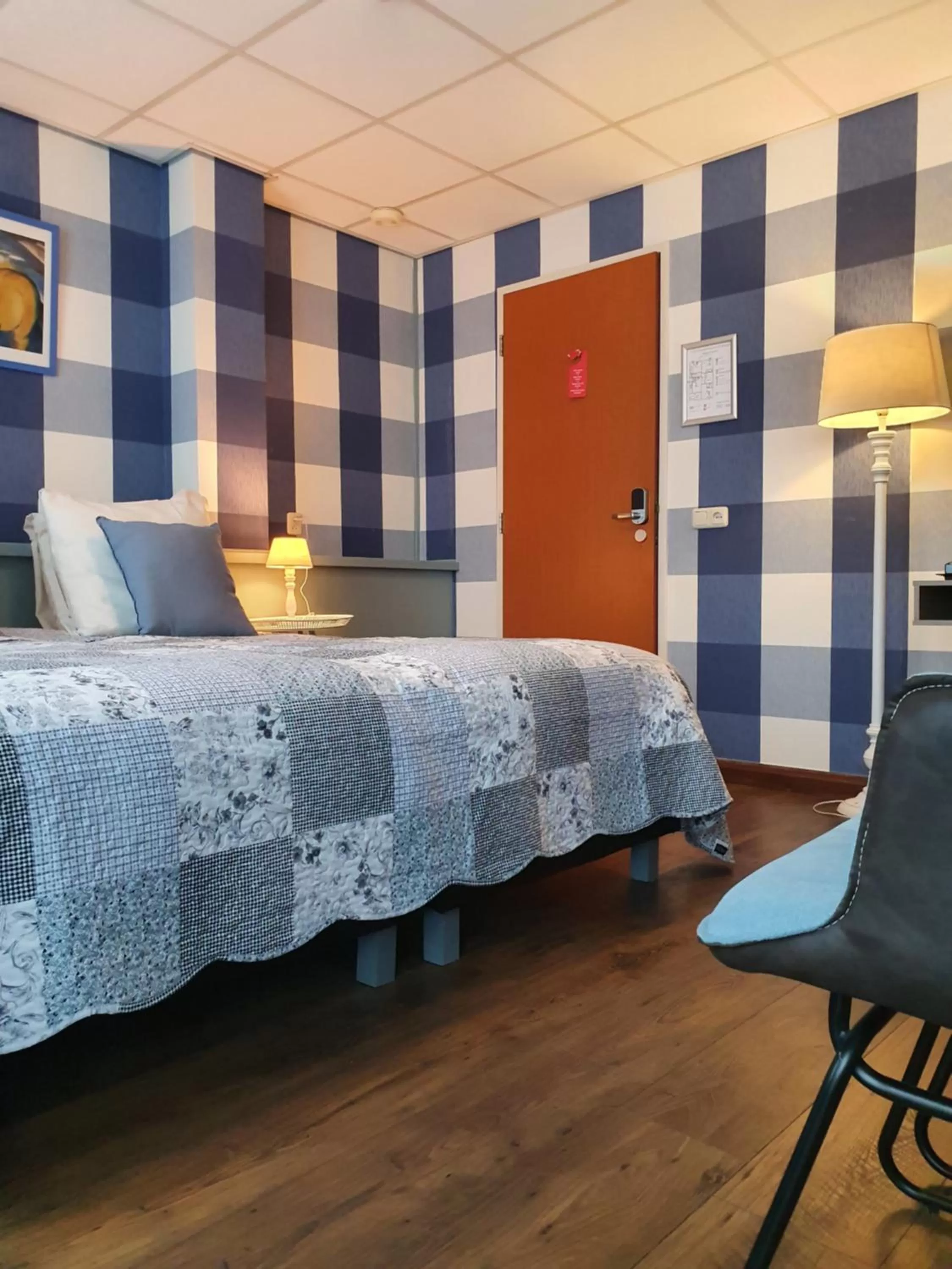 Bed in City Hotel Meppel