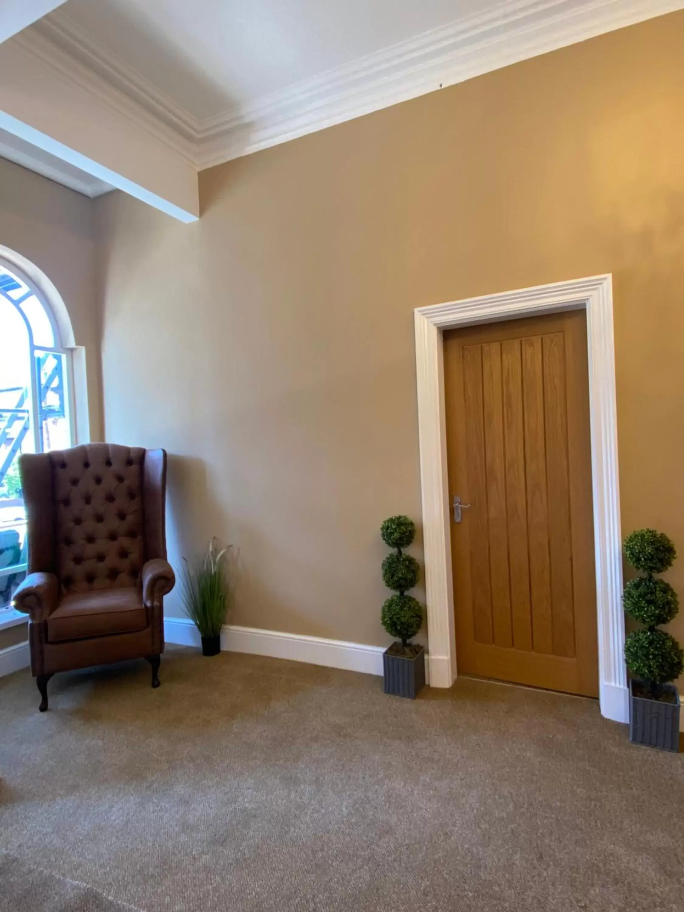 Lobby or reception, Seating Area in The New Talbot Hotel