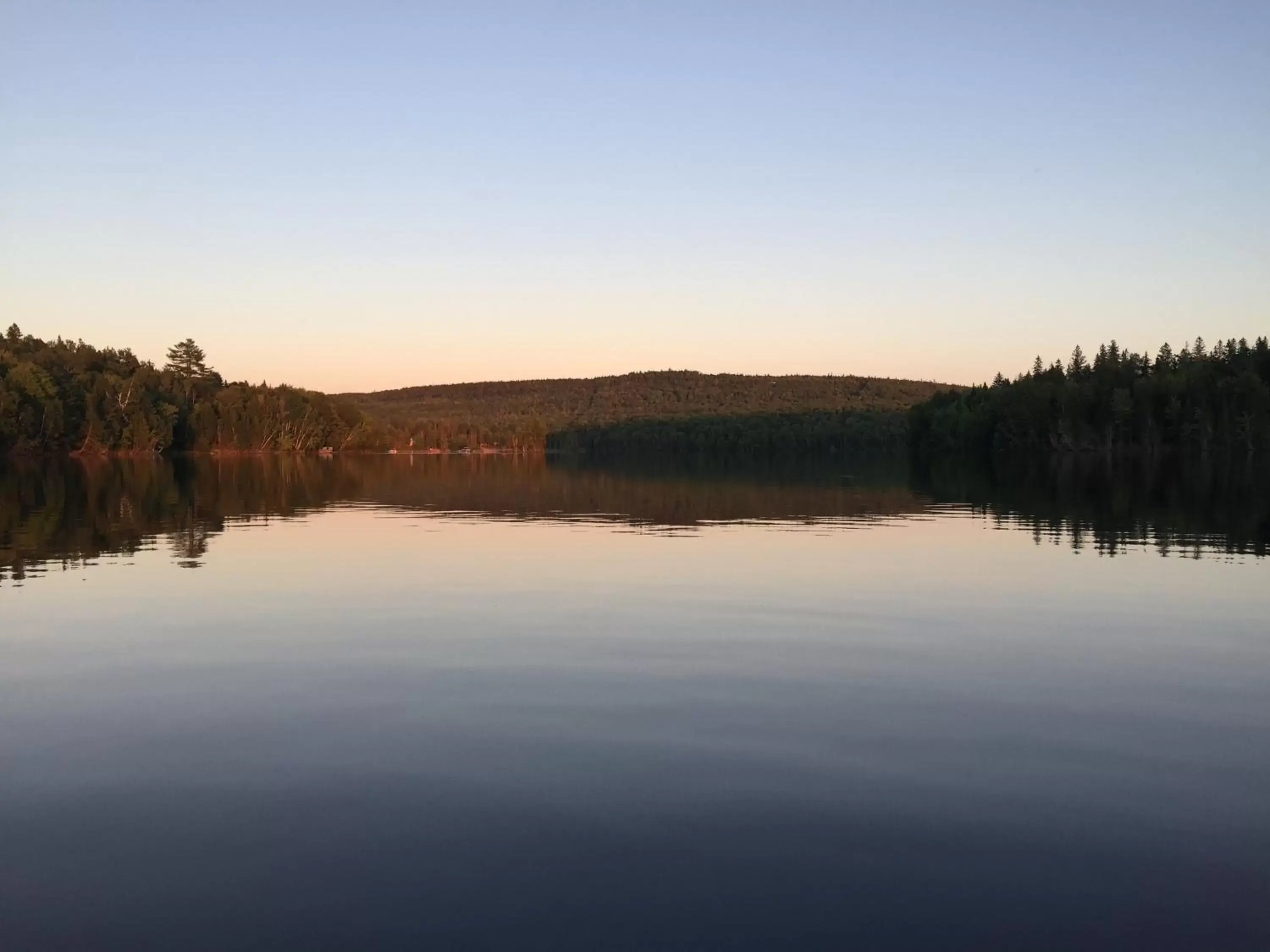 Lake view in Strong Timbers BnB